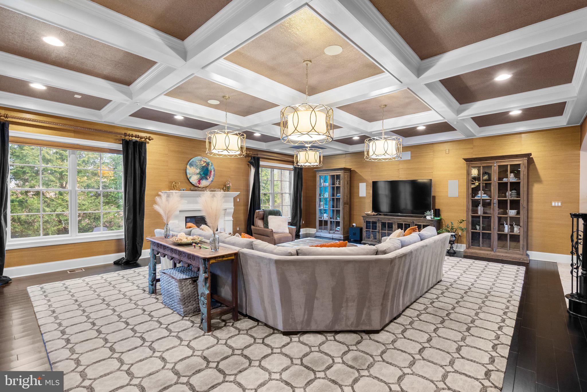 GLEN MILL KNOLLS - Residential