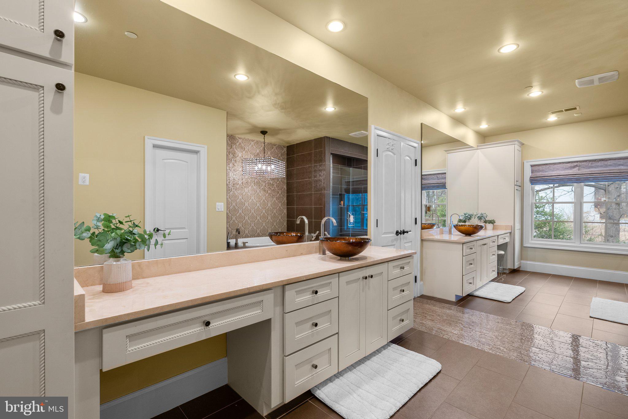GLEN MILL KNOLLS - Residential