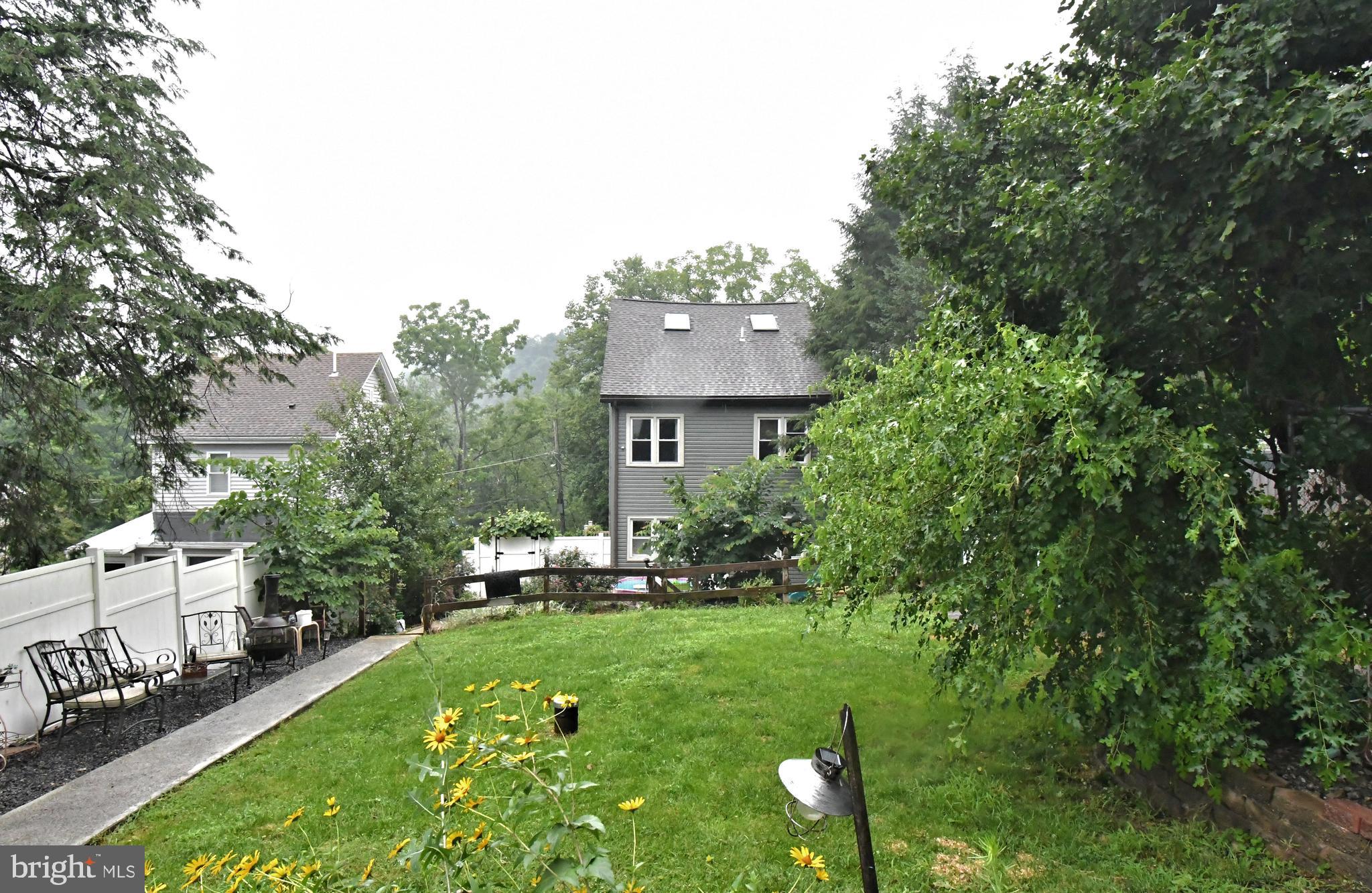 GREEN LANE - Residential