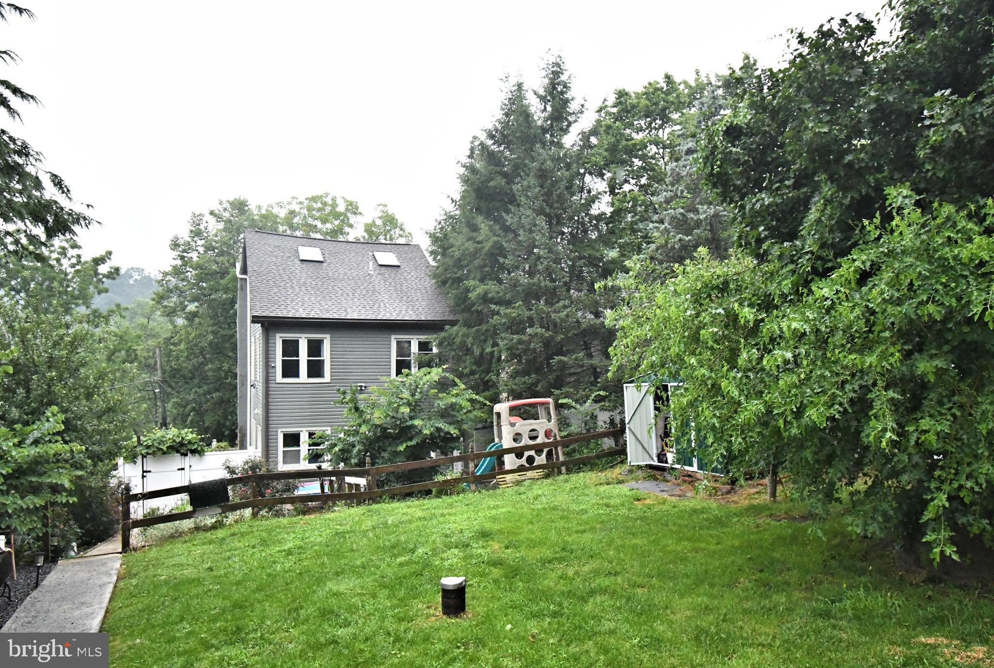 GREEN LANE - Residential