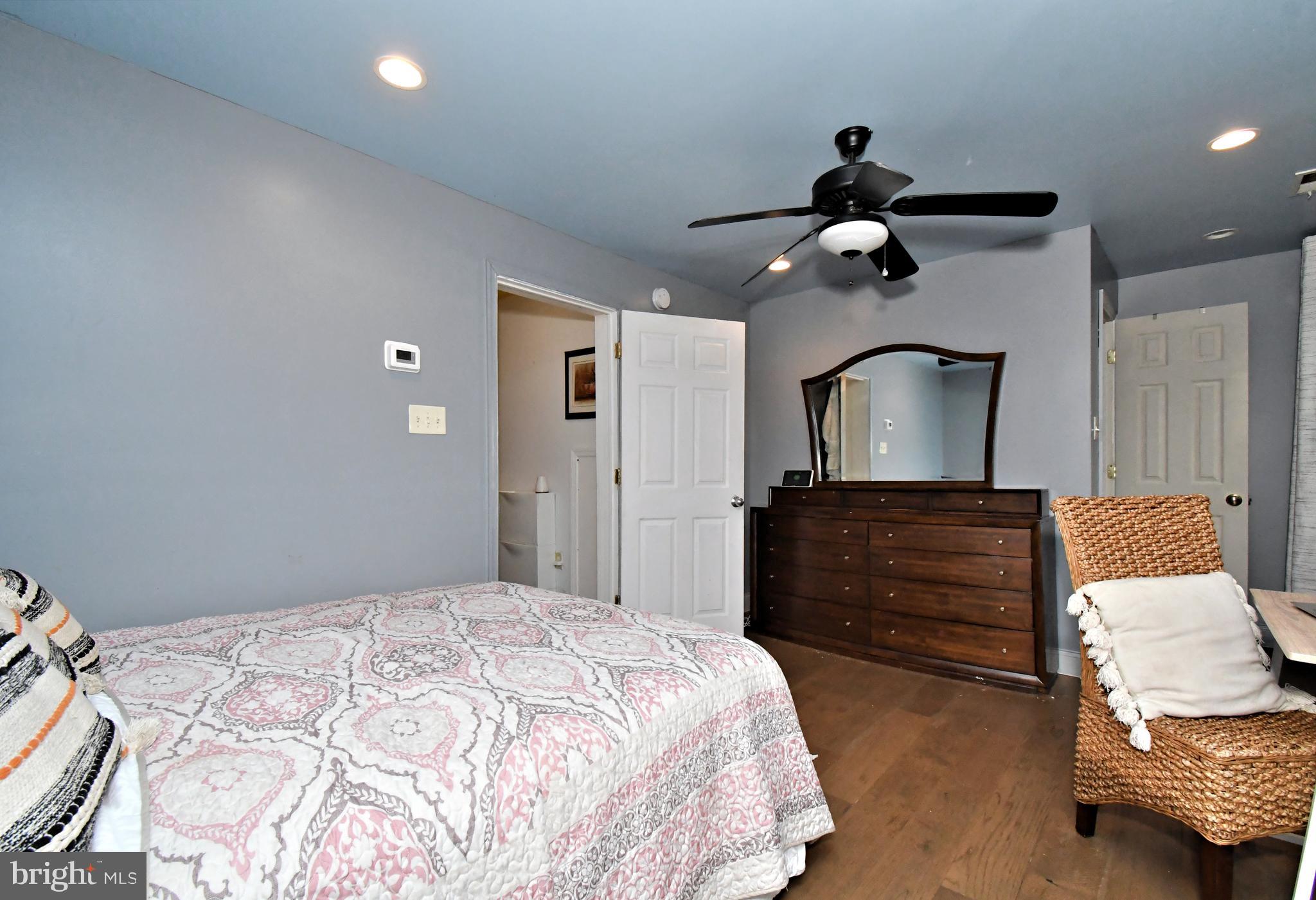 GREEN LANE - Residential