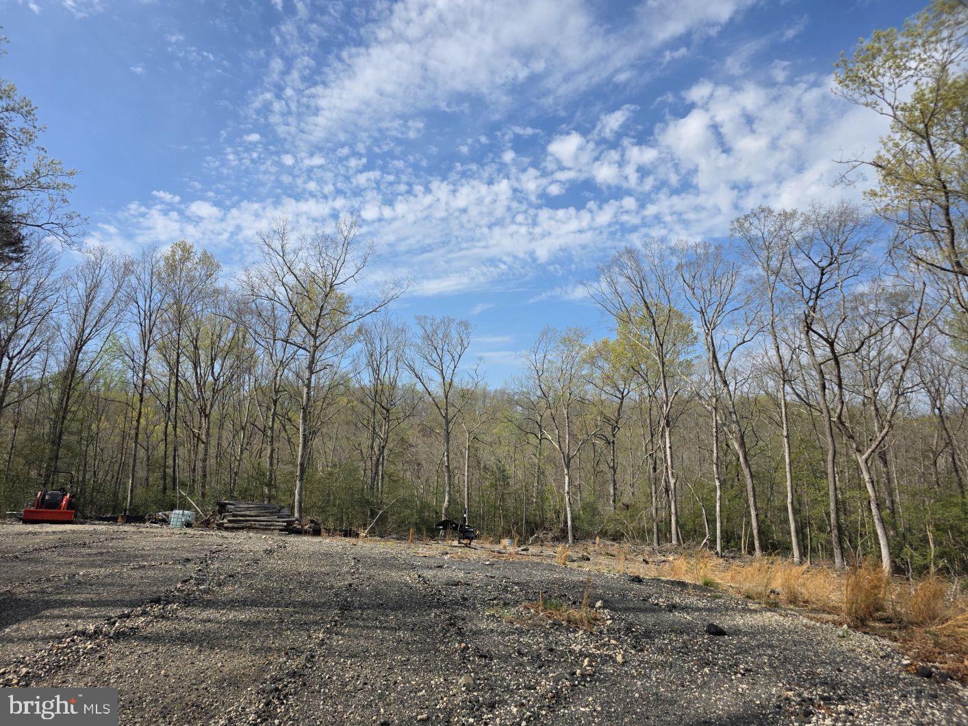 Build your Dream Home on this Cleared 5.5952 acre Lot with Driveway Already Installed. Last lot available in private estate communty, Hope Run (no HOA). 4 Bedroom Perc with Conventional System. Nature's beauty is prevalent with a natural spring that feeds stream on property that leads to the Aquia Creek. Close to marinas, shopping, schools and highways.