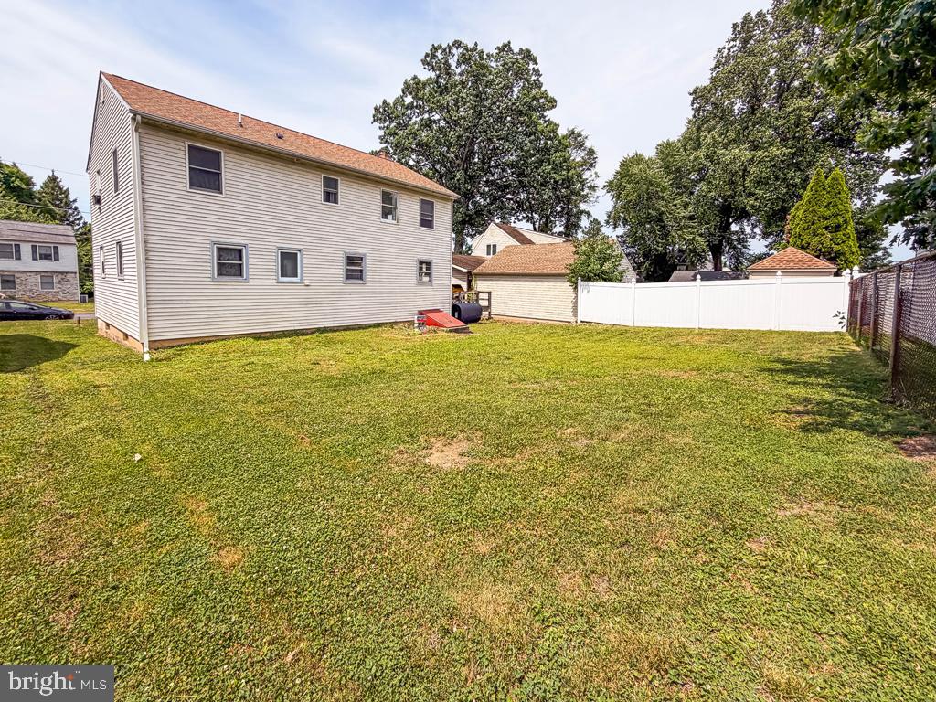 CEDAR HOLLOW - FEASTERVILLE - Residential