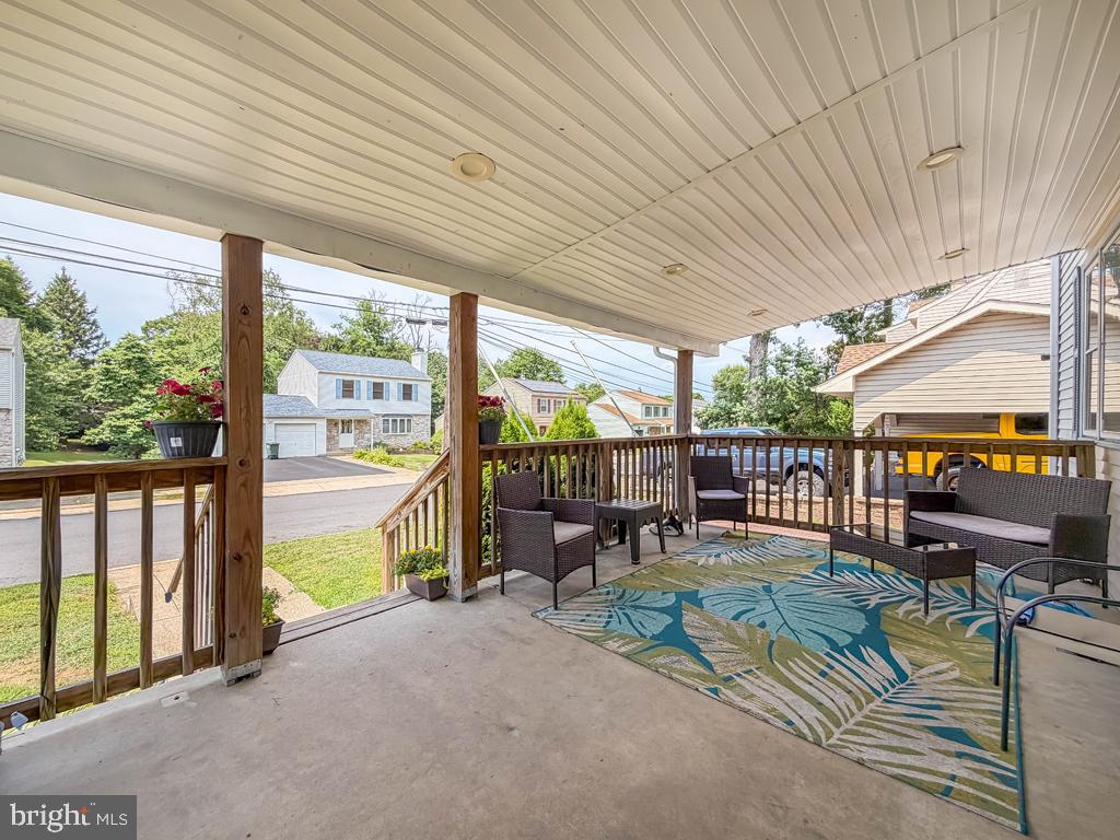 CEDAR HOLLOW - FEASTERVILLE - Residential