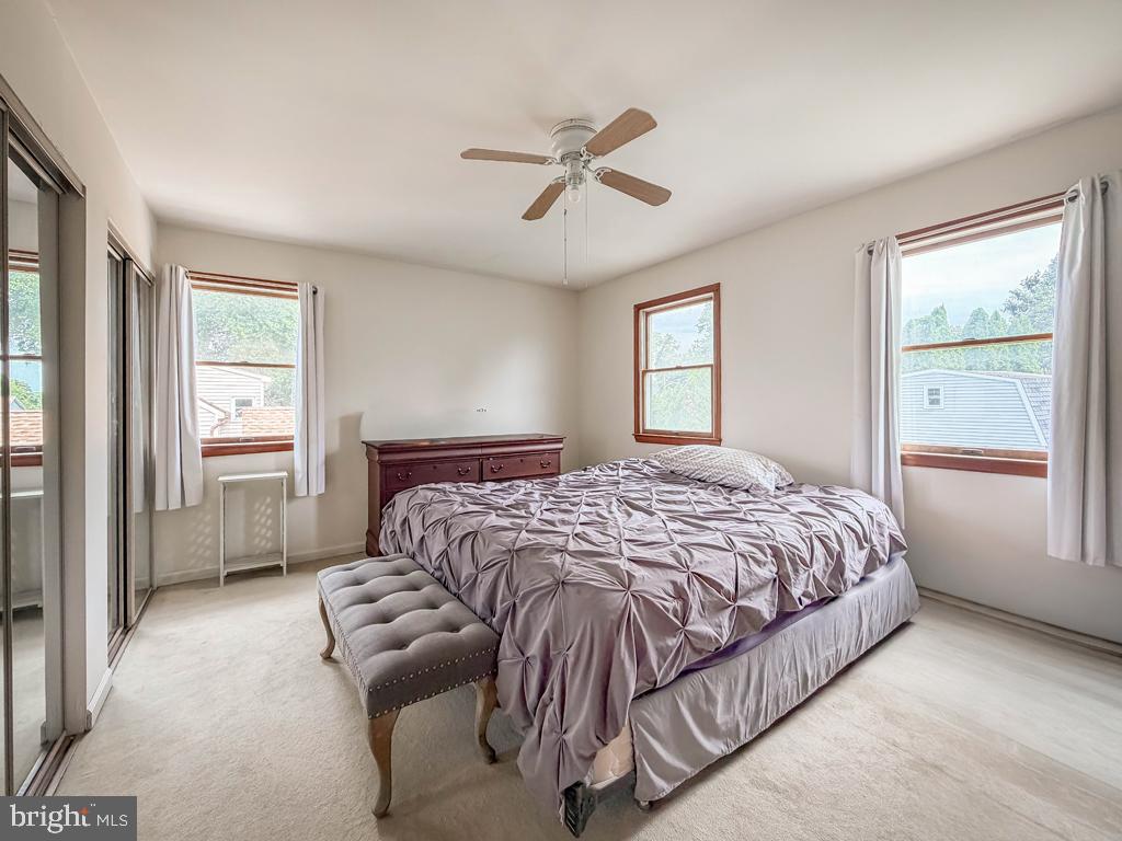 CEDAR HOLLOW - FEASTERVILLE - Residential