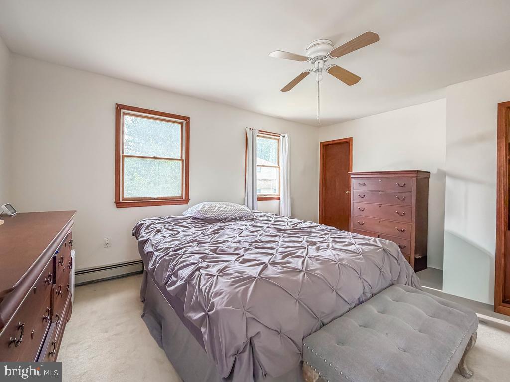 CEDAR HOLLOW - FEASTERVILLE - Residential