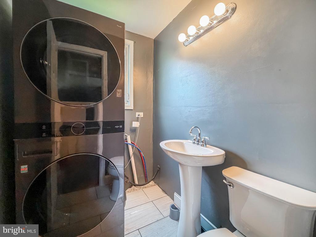 CEDAR HOLLOW - FEASTERVILLE - Residential