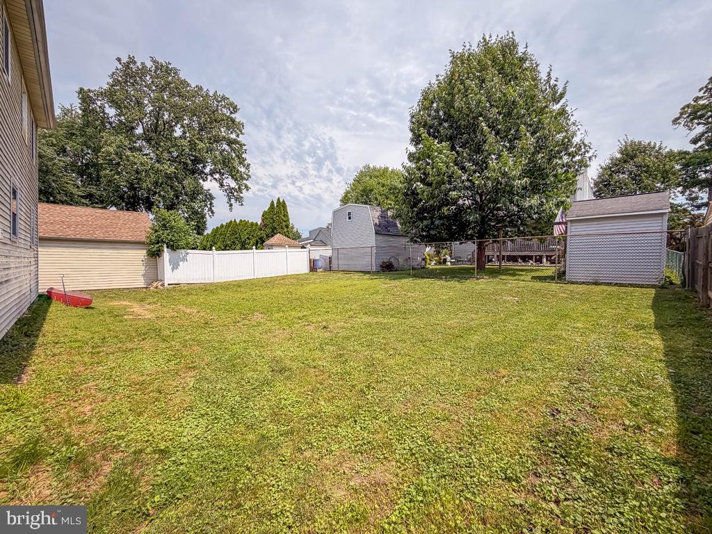 CEDAR HOLLOW - FEASTERVILLE - Residential