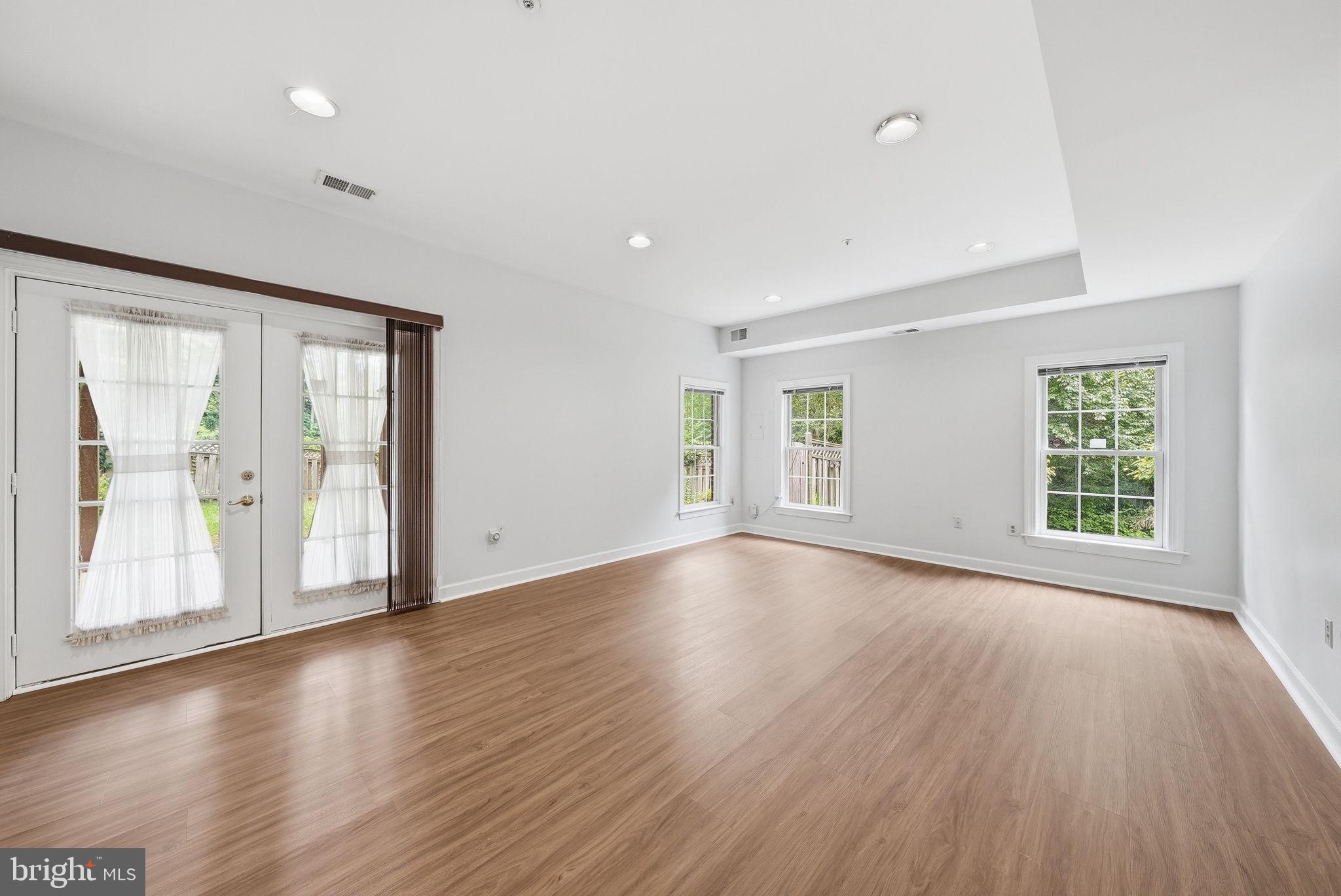 PT ROCKVILLE TWN RES 3 - Residential