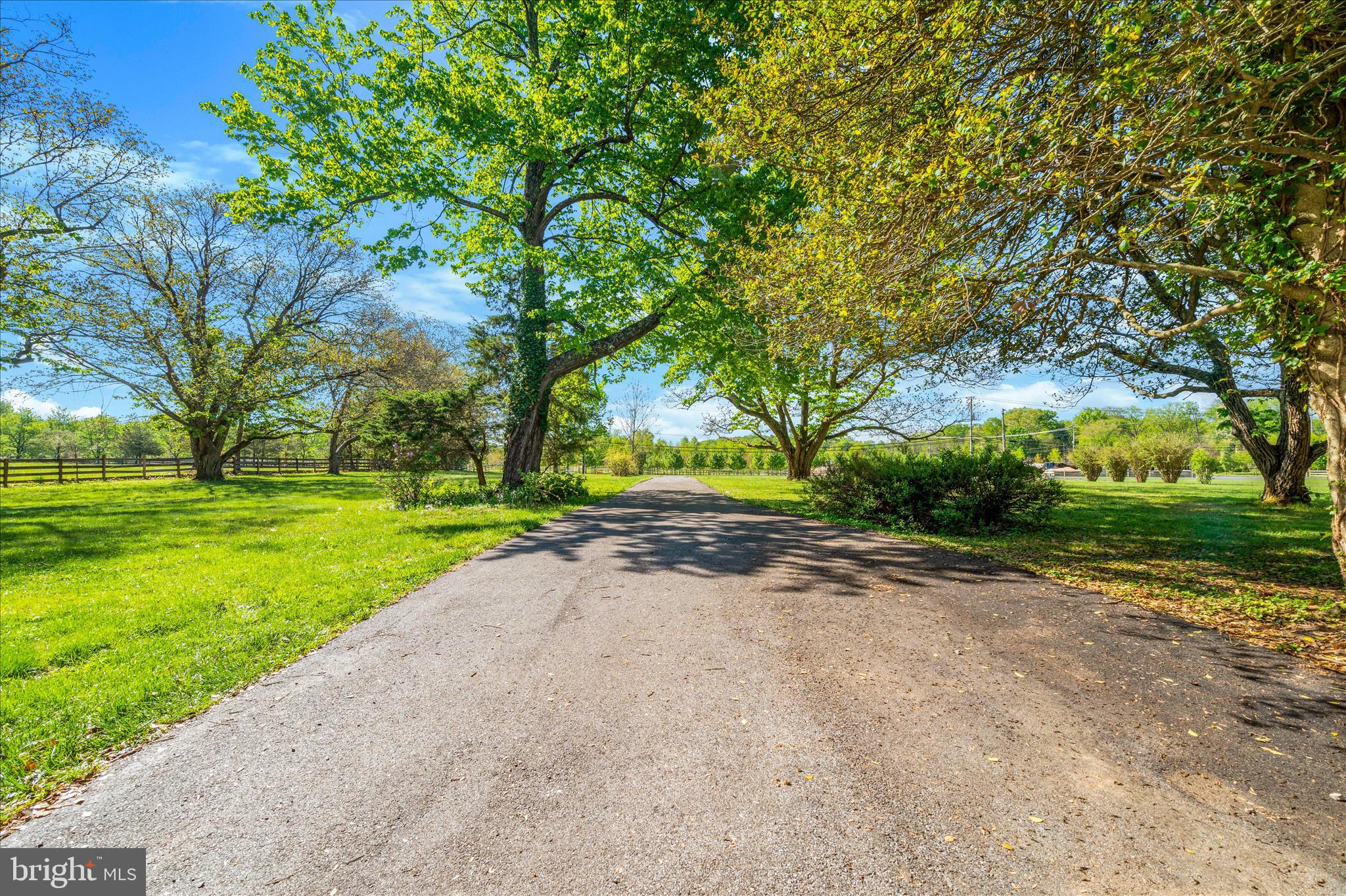 LAYTONSVILLE OUTSIDE - Residential