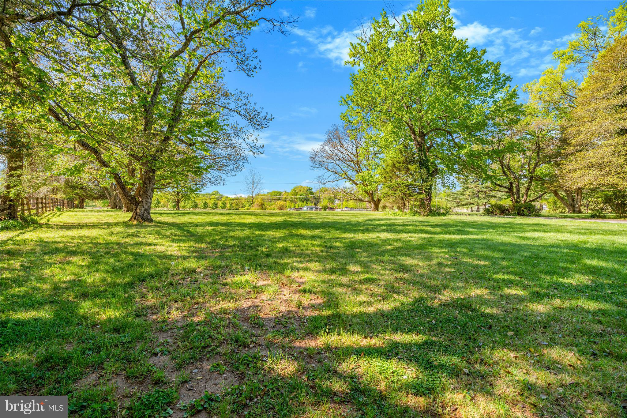 LAYTONSVILLE OUTSIDE - Residential