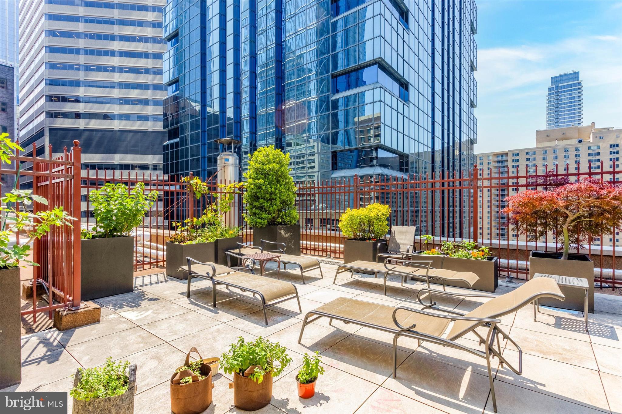 RITTENHOUSE SQUARE - Residential
