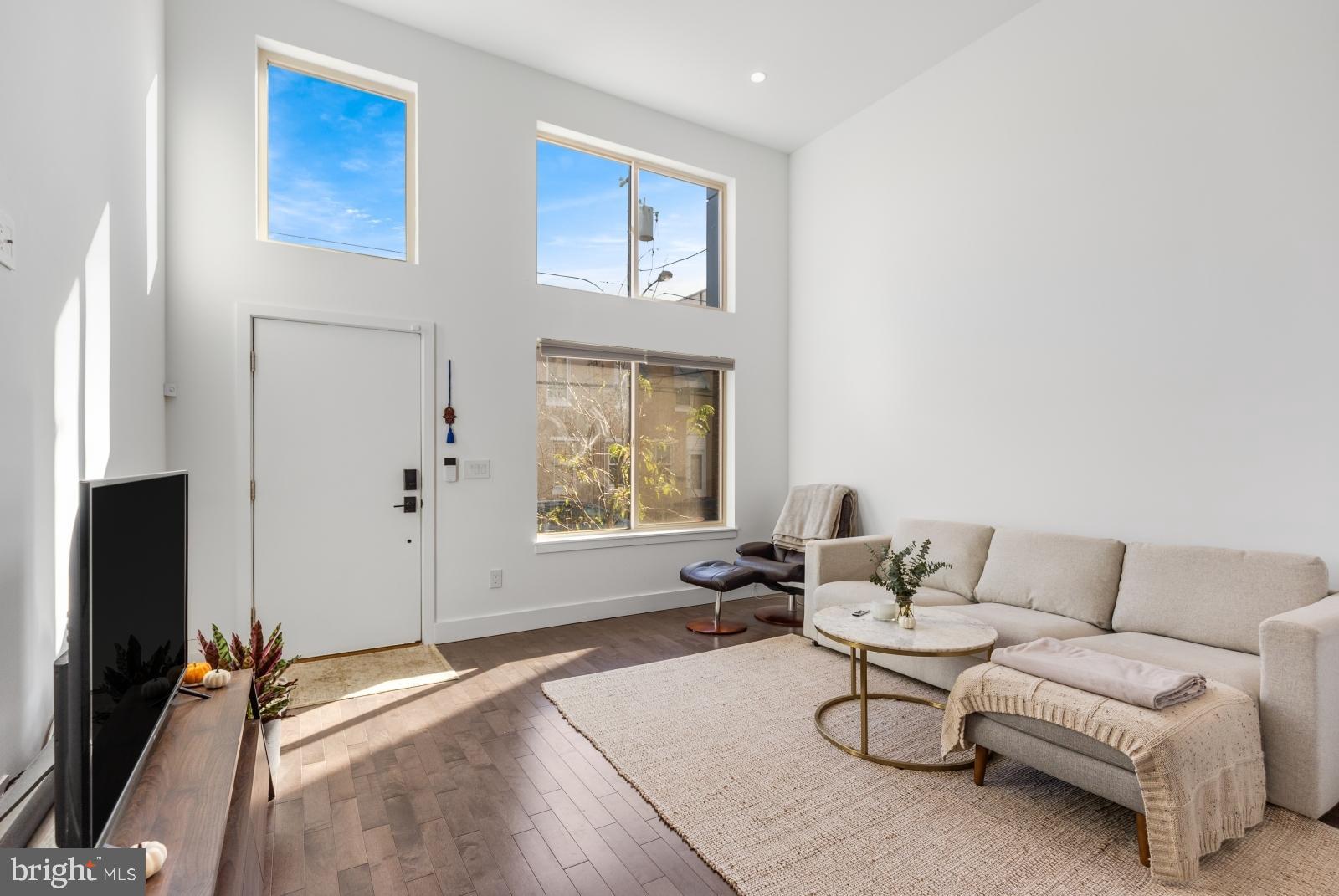 POINT BREEZE - Residential