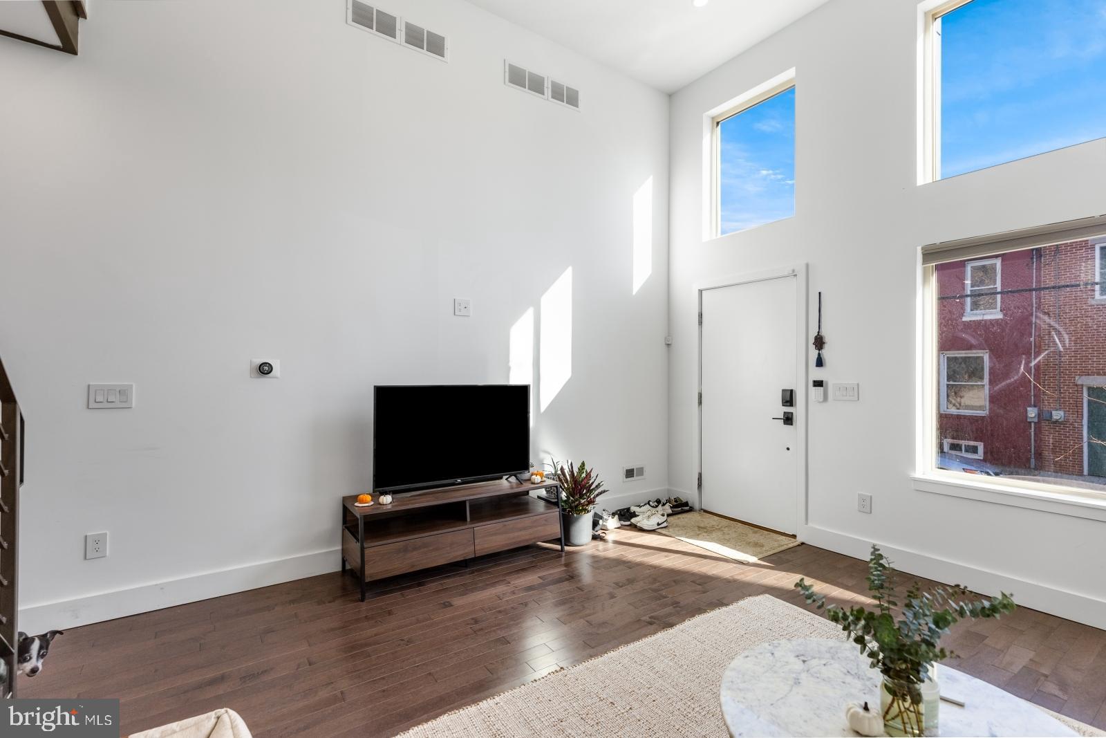 POINT BREEZE - Residential
