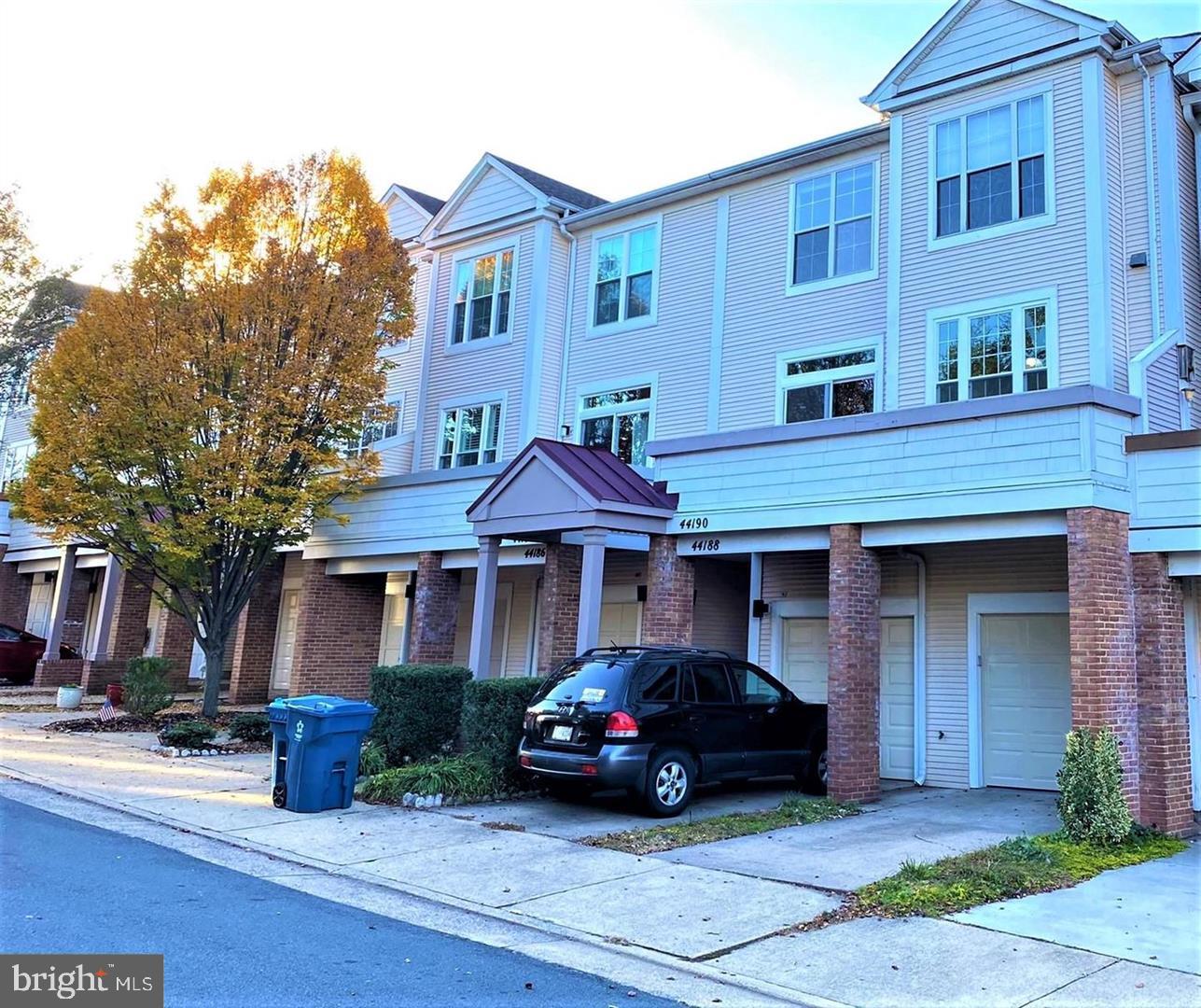 Welcome to 44190 Mossy Brook Sq in Ashburn, VA! This charming 3-bedroom, 2.5-bathroom house offers a cozy fireplace, perfect for relaxing on chilly evenings. Enjoy the convenience of a balcony for outdoor relaxation and entertaining. The kitchen is equipped with modern appliances including a refrigerator, disposal, dishwasher, and washer/dryer in unit for added convenience. Stay comfortable year-round with air conditioning. Cable-ready for easy entertainment setup. Plus, pets are allowed, so your furry friends can feel right at home. Don't miss out on this fantastic opportunity to make this house your new home!