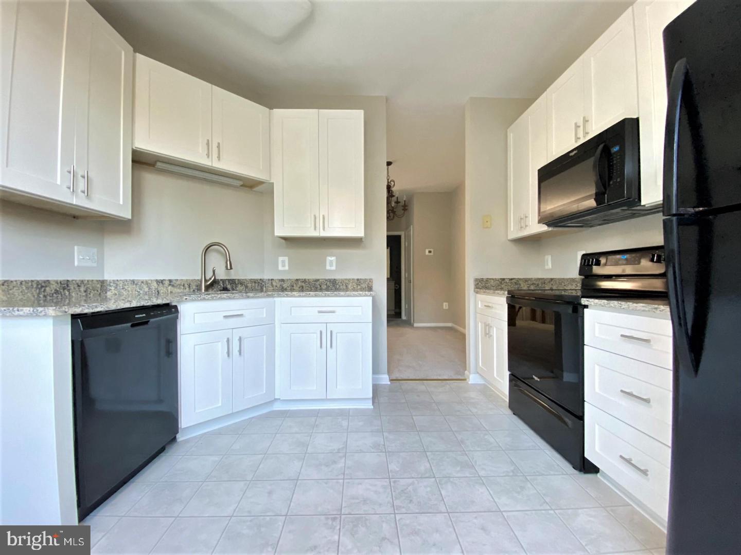 ASHBURN VILLAGE - Residential Lease