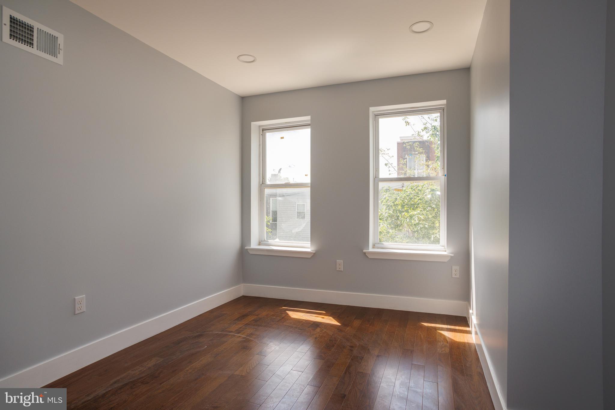 GRAYS FERRY - Residential