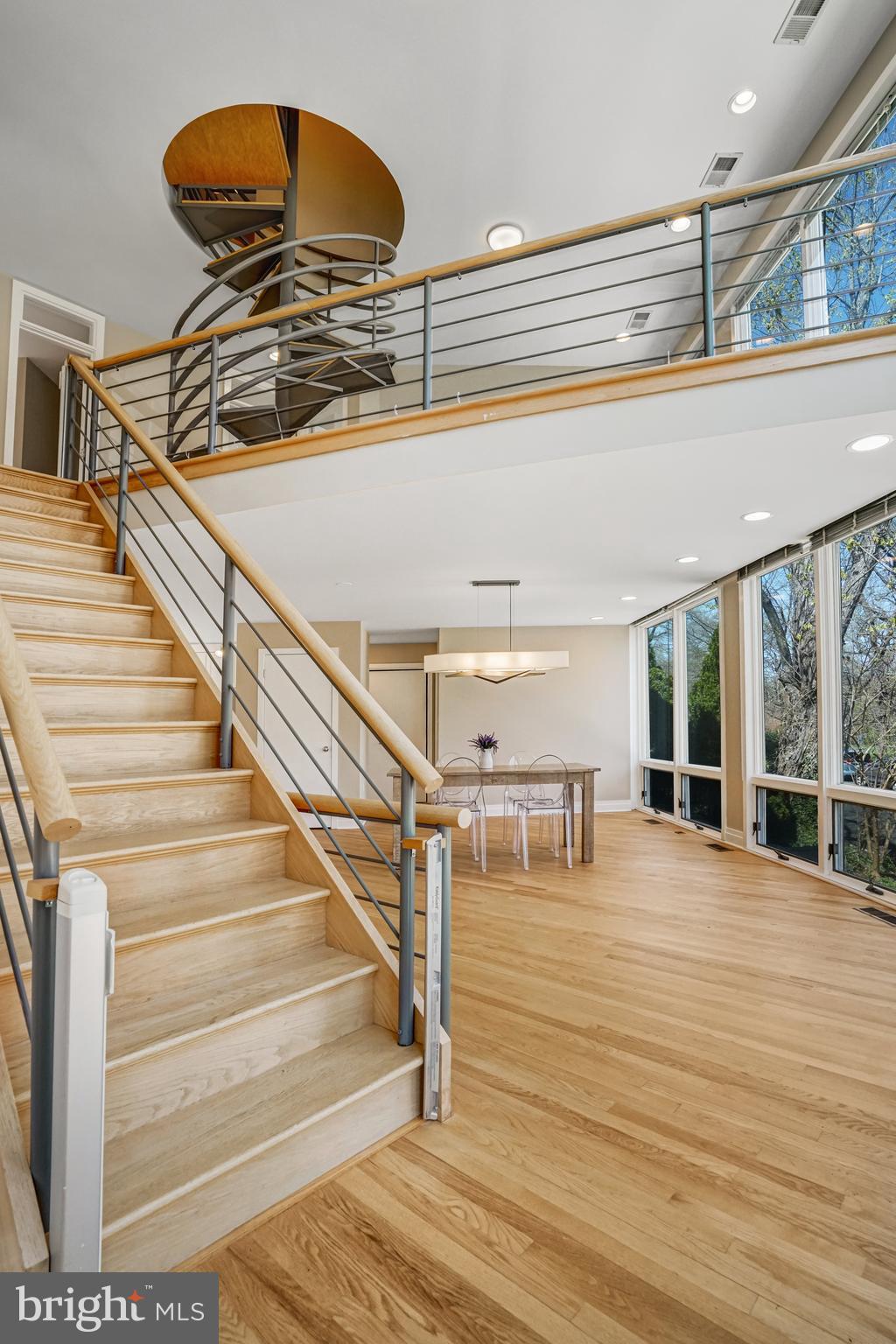 BERKSHIRE OAKWOOD - Residential
