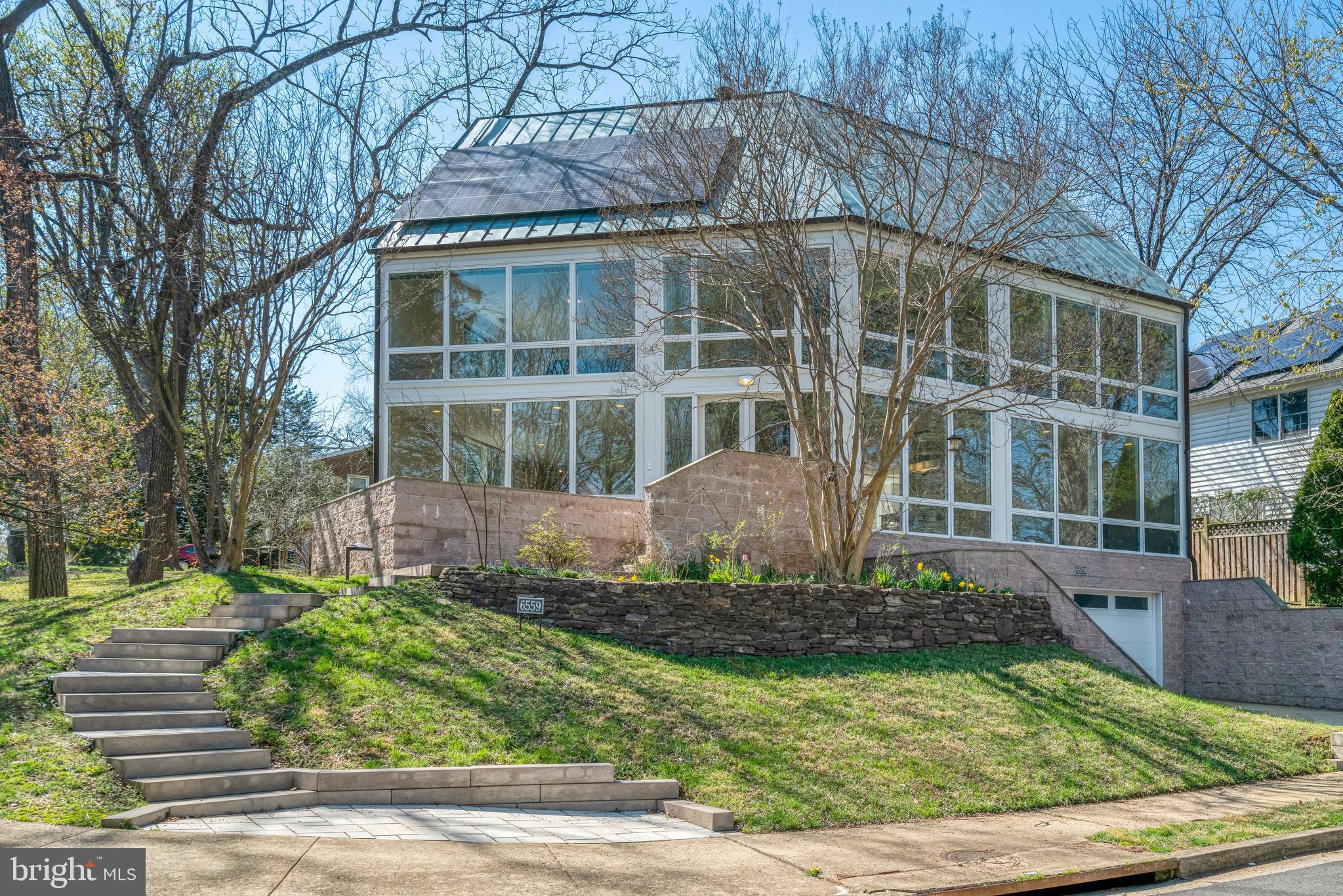 BERKSHIRE OAKWOOD - Residential