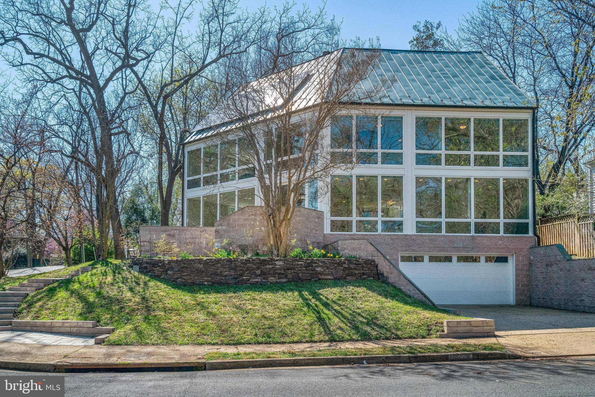 BERKSHIRE OAKWOOD - Residential