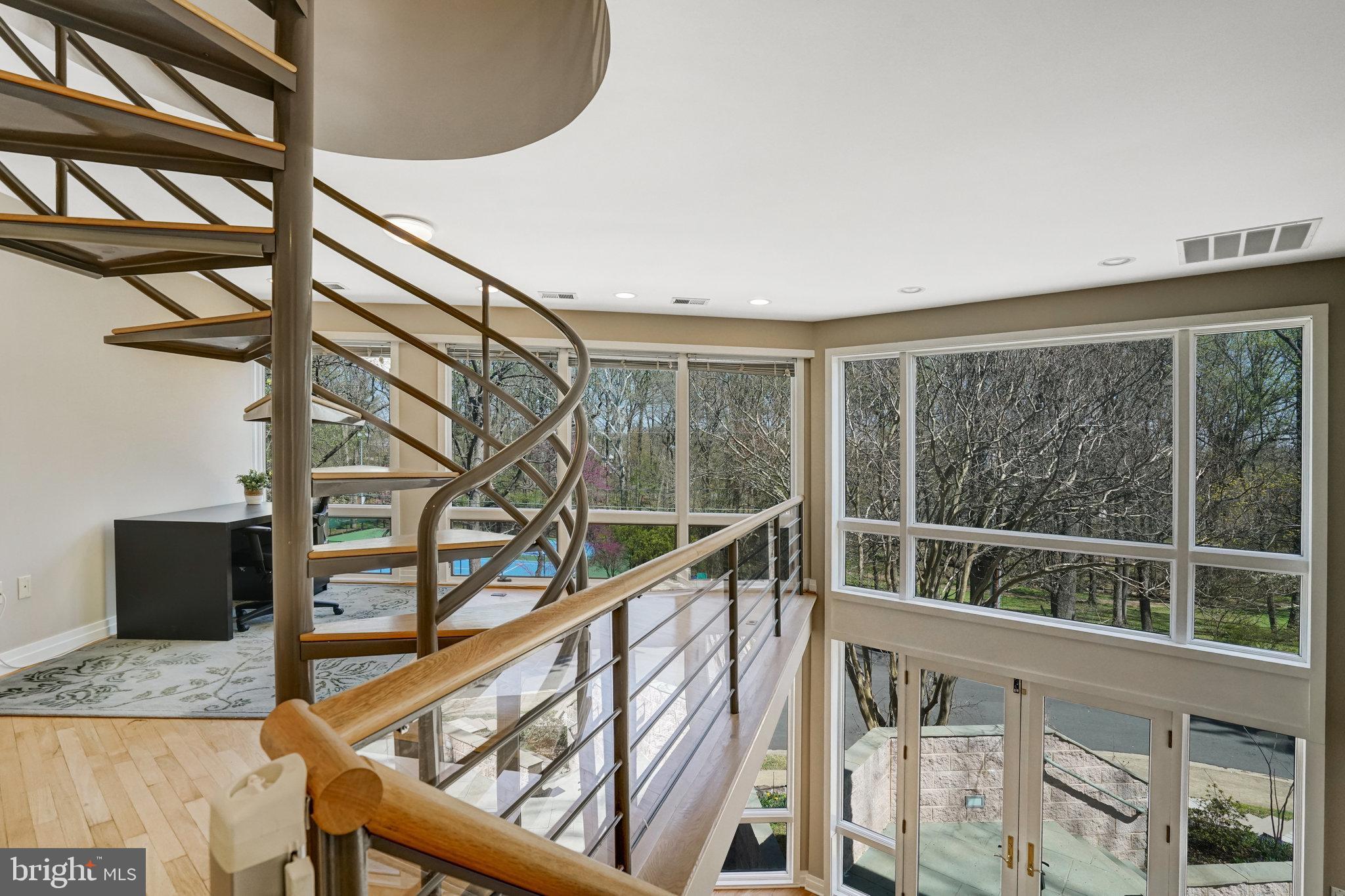 BERKSHIRE OAKWOOD - Residential