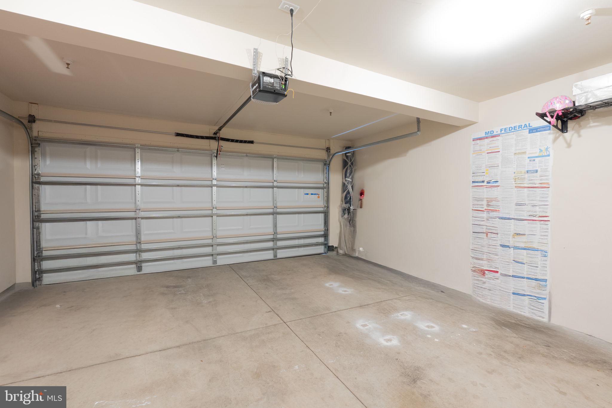 MONTGOMERY VILLAGE - Residential Lease