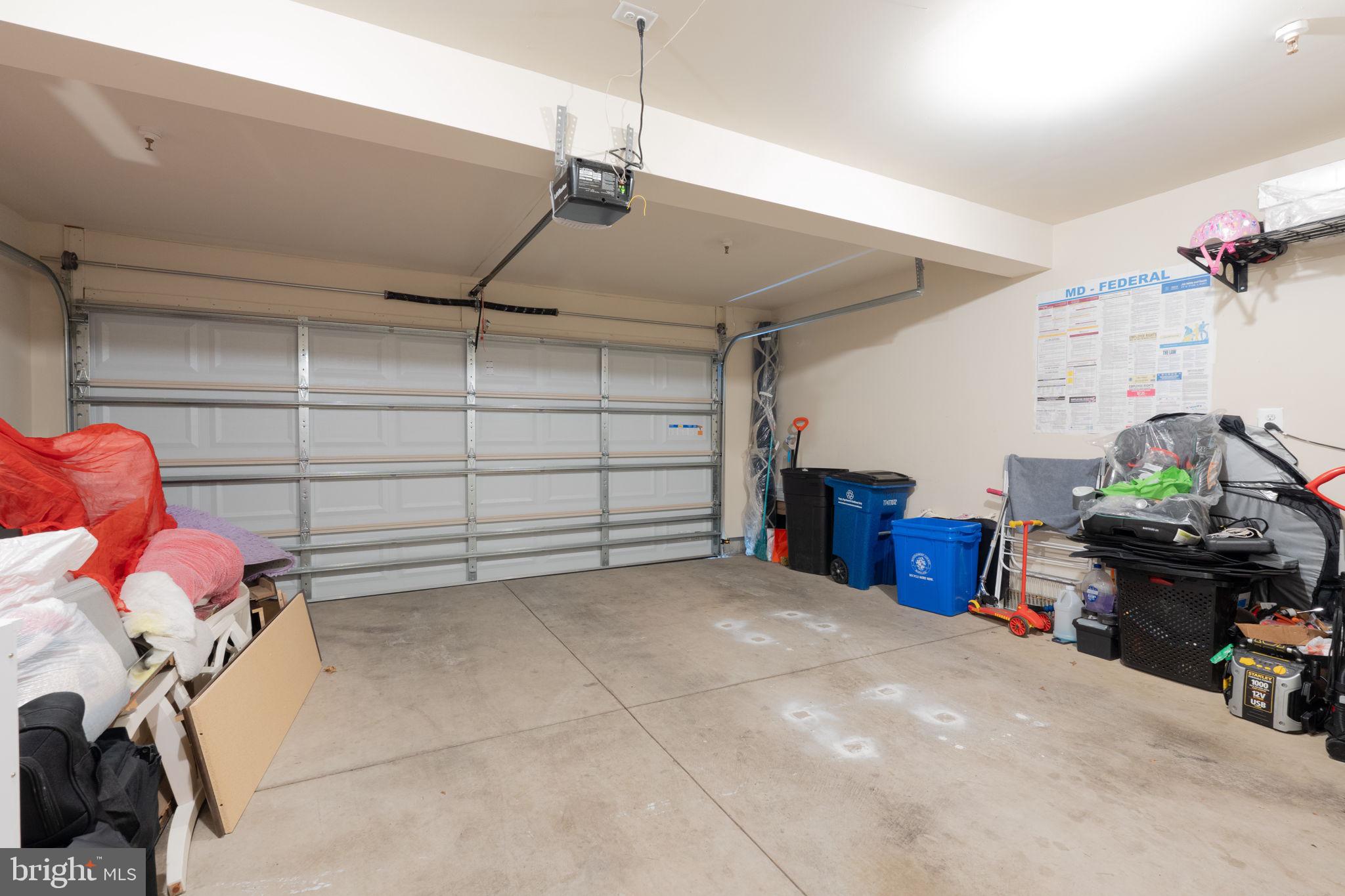 MONTGOMERY VILLAGE - Residential Lease