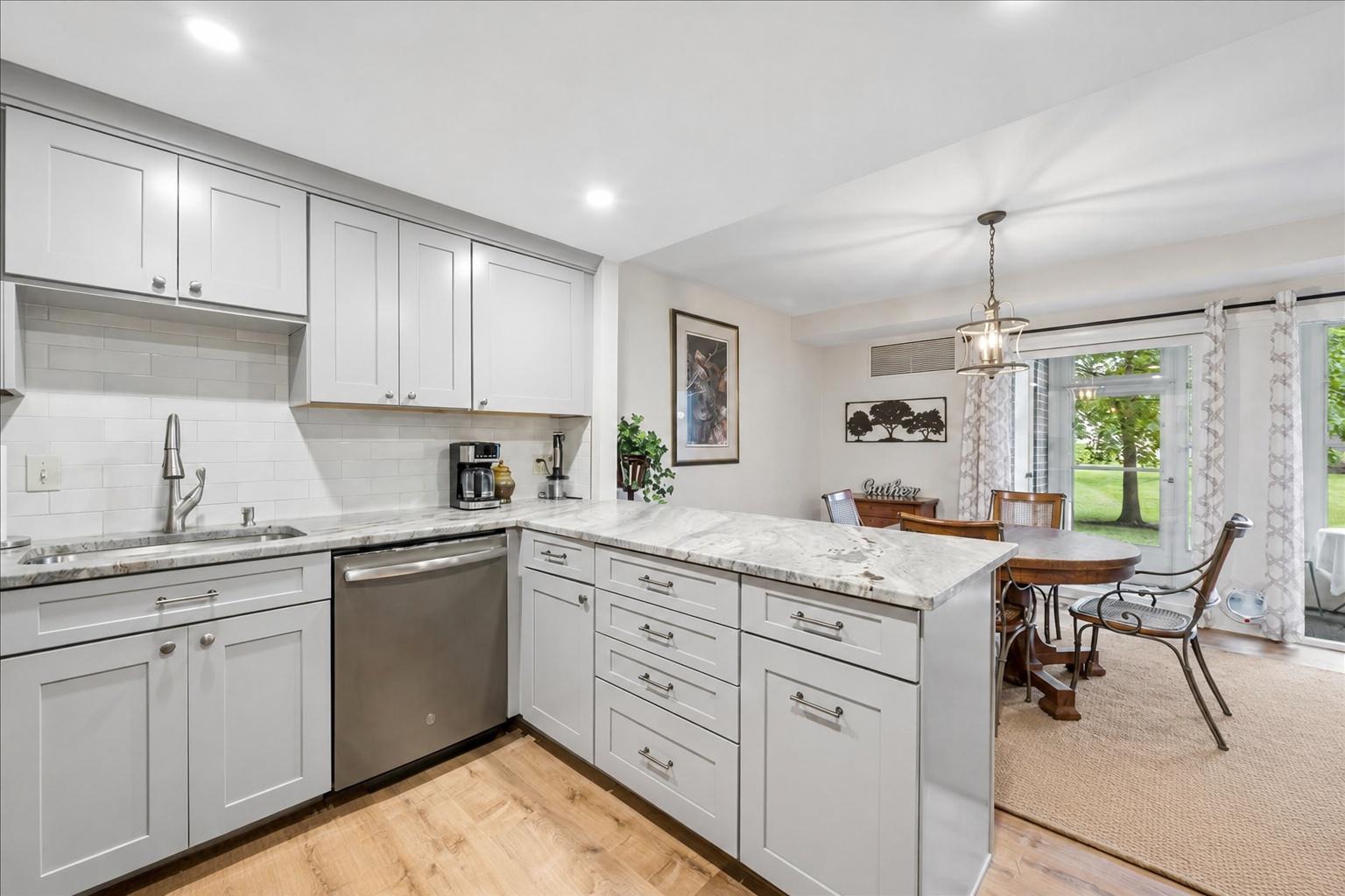 MONTGOMERY MUTUAL COOP - Residential