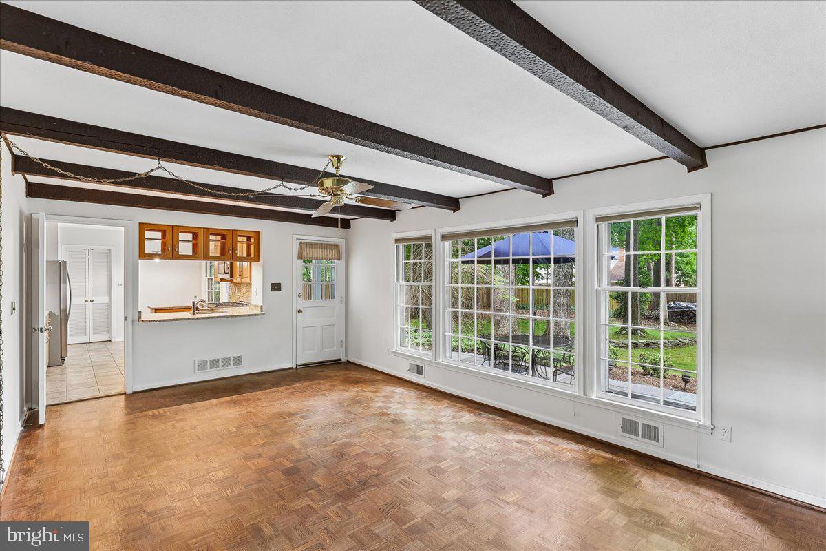 WILLOWBROOK - Residential