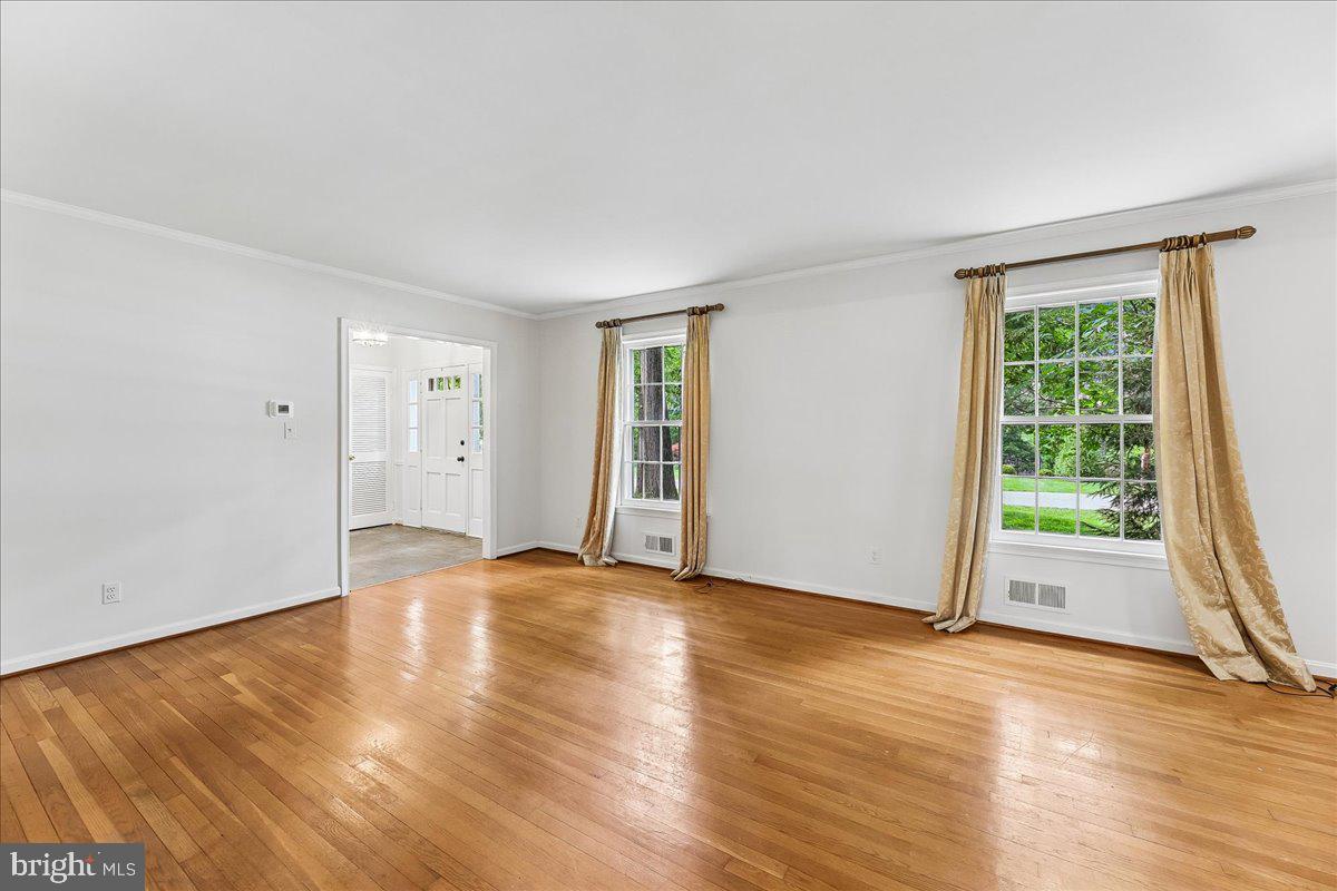 WILLOWBROOK - Residential