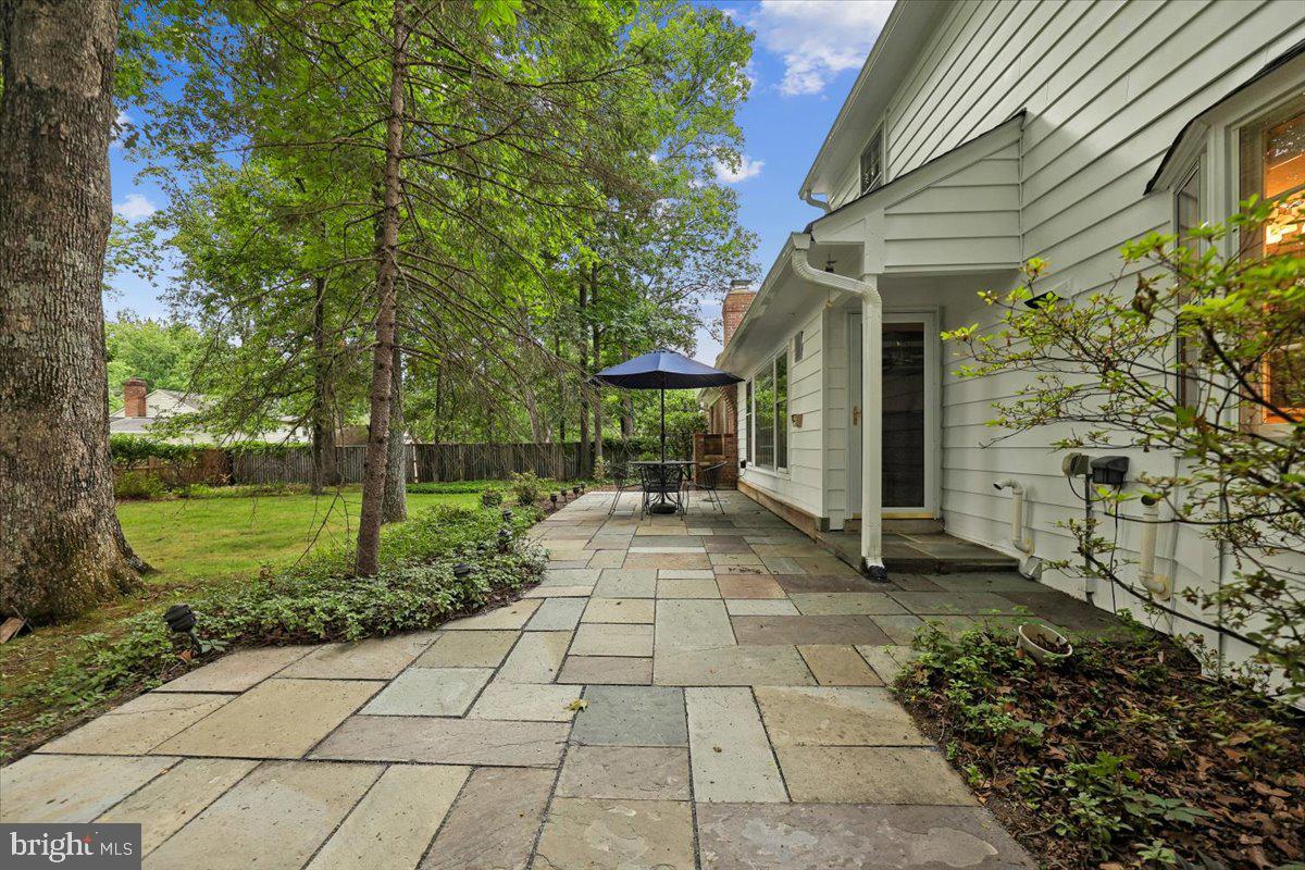 WILLOWBROOK - Residential