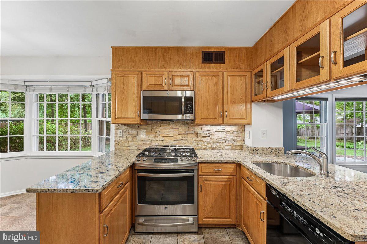 WILLOWBROOK - Residential