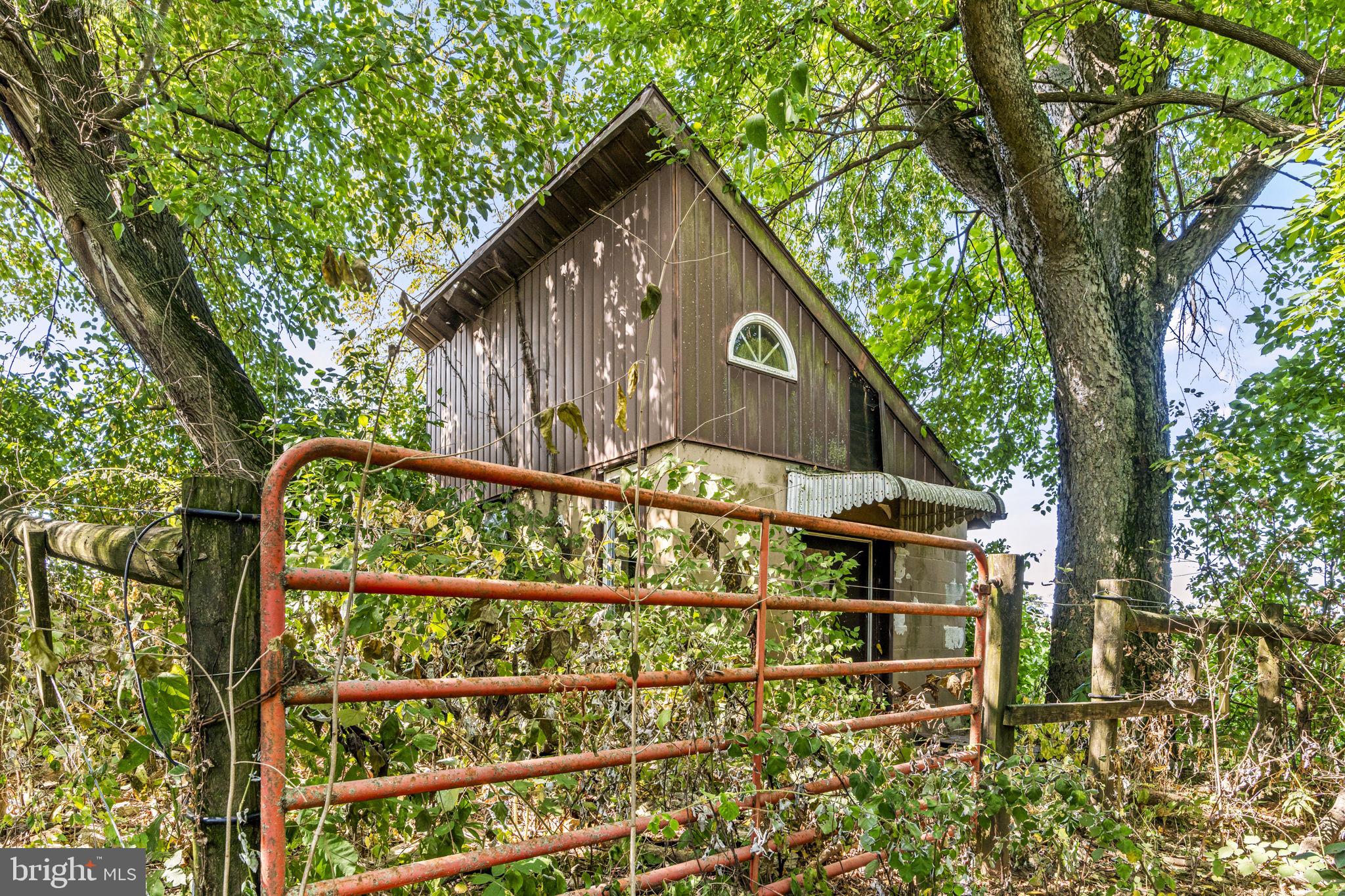 EARL TWP - Farm