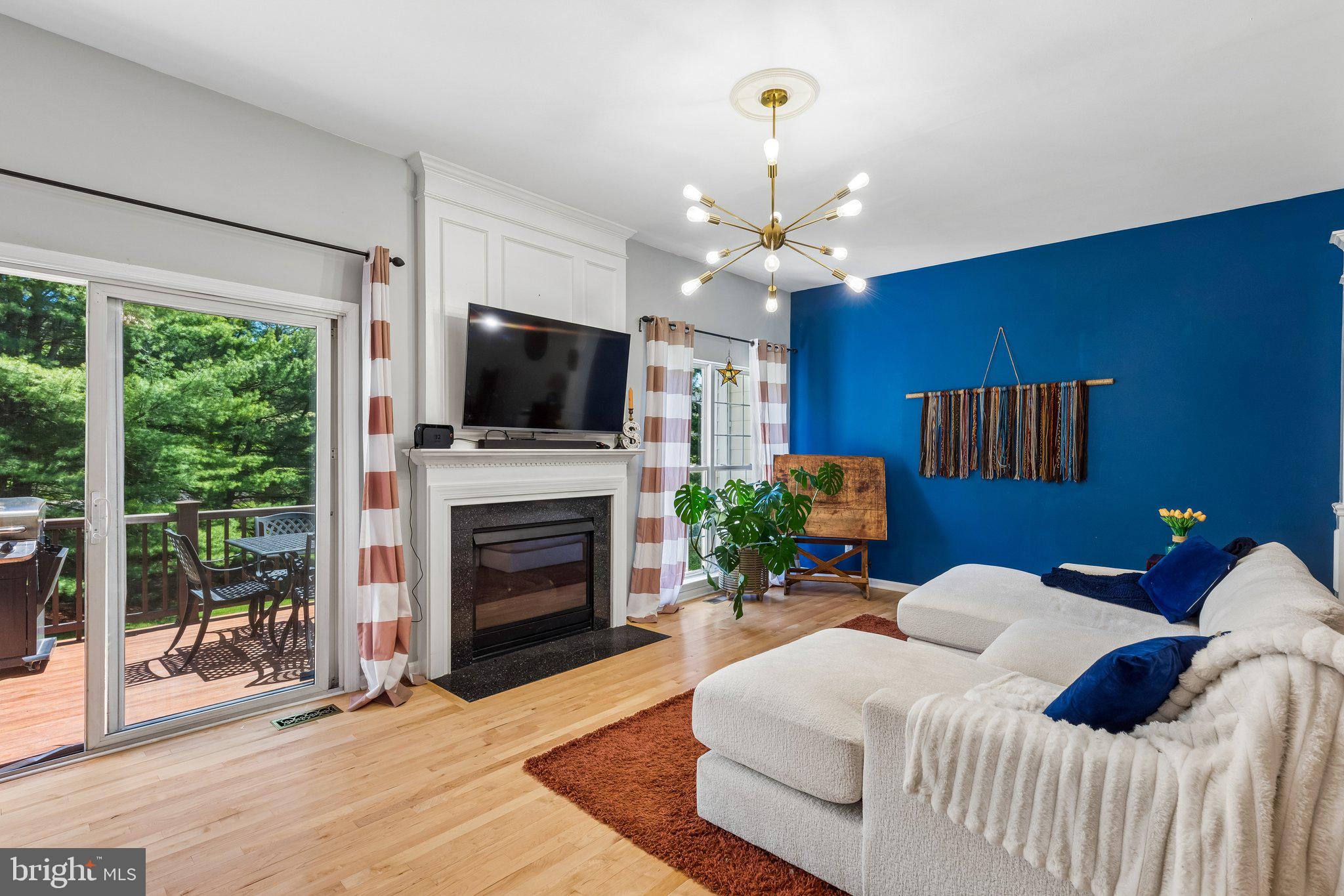 DOYLESTOWN STATION - Residential