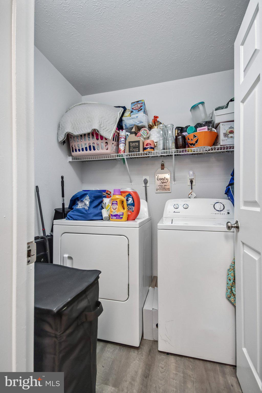 CEDAR LEE CONDOMINIUM - Residential