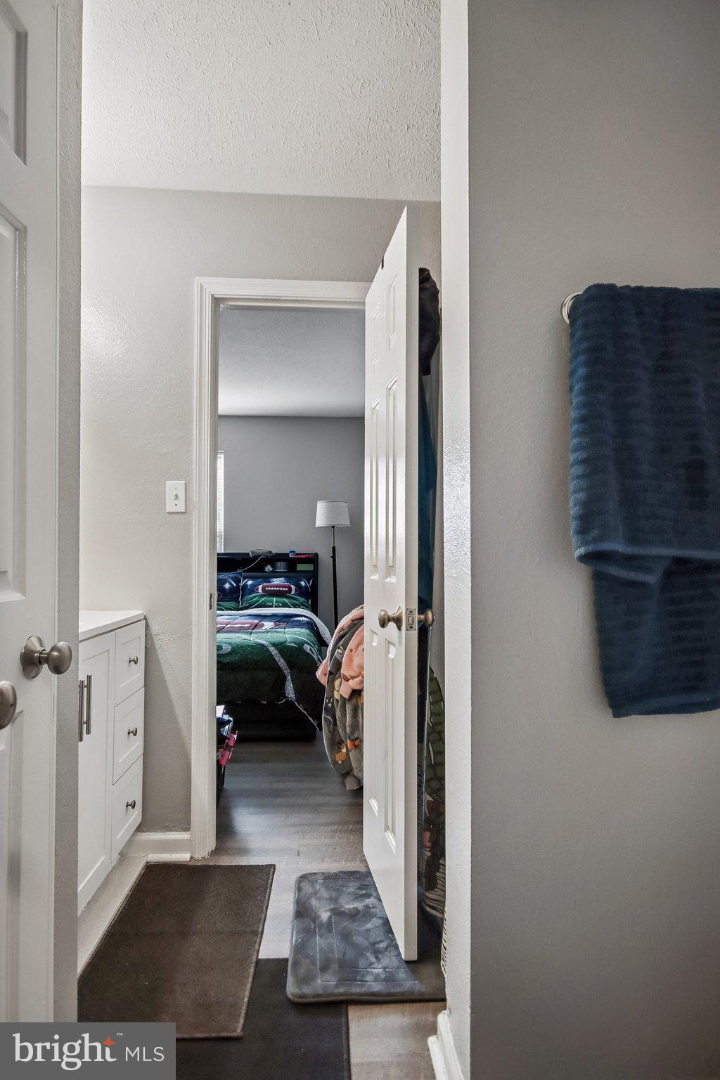 CEDAR LEE CONDOMINIUM - Residential