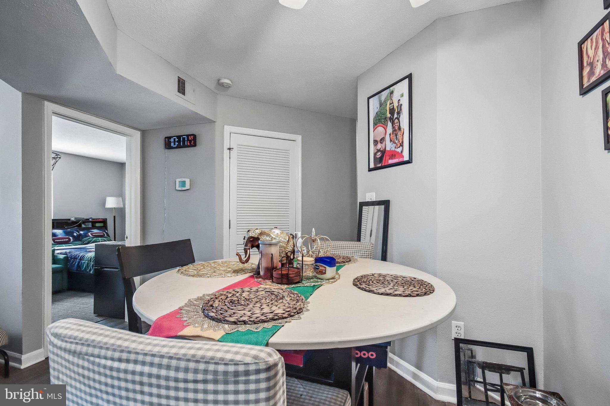 CEDAR LEE CONDOMINIUM - Residential