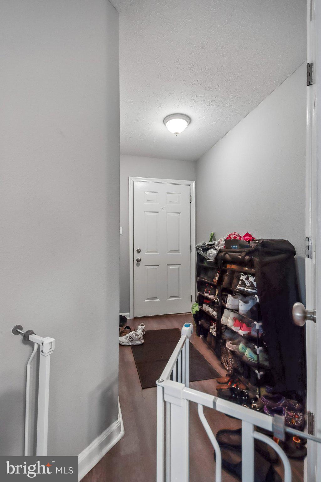 CEDAR LEE CONDOMINIUM - Residential