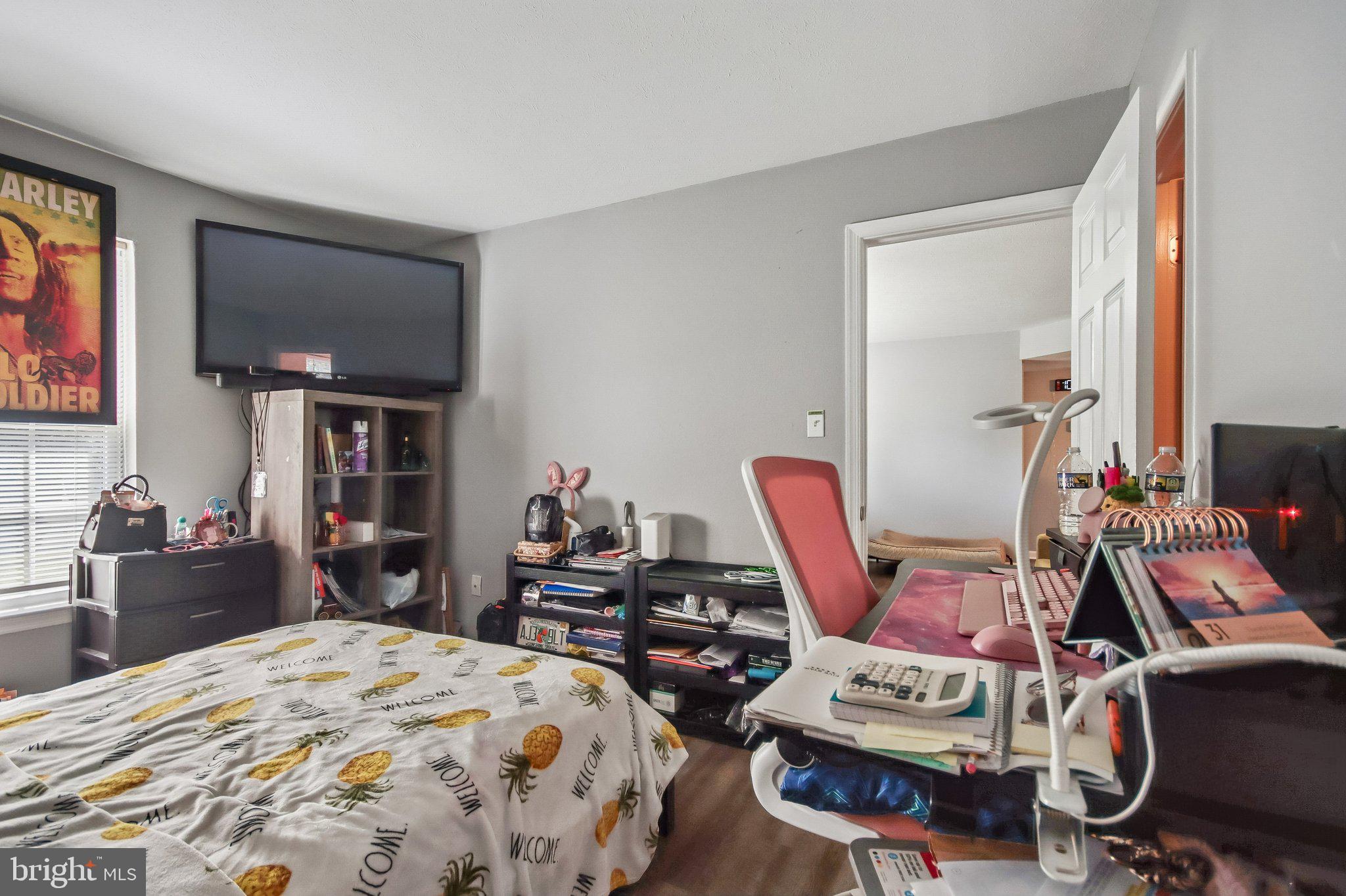 CEDAR LEE CONDOMINIUM - Residential