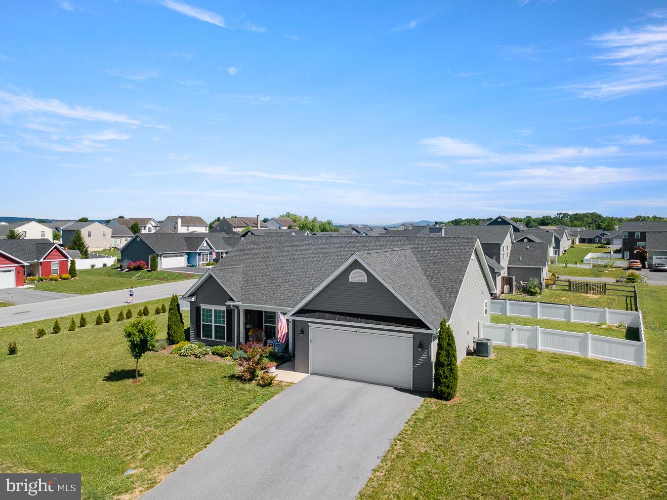 BRIDLE CREEK - Residential