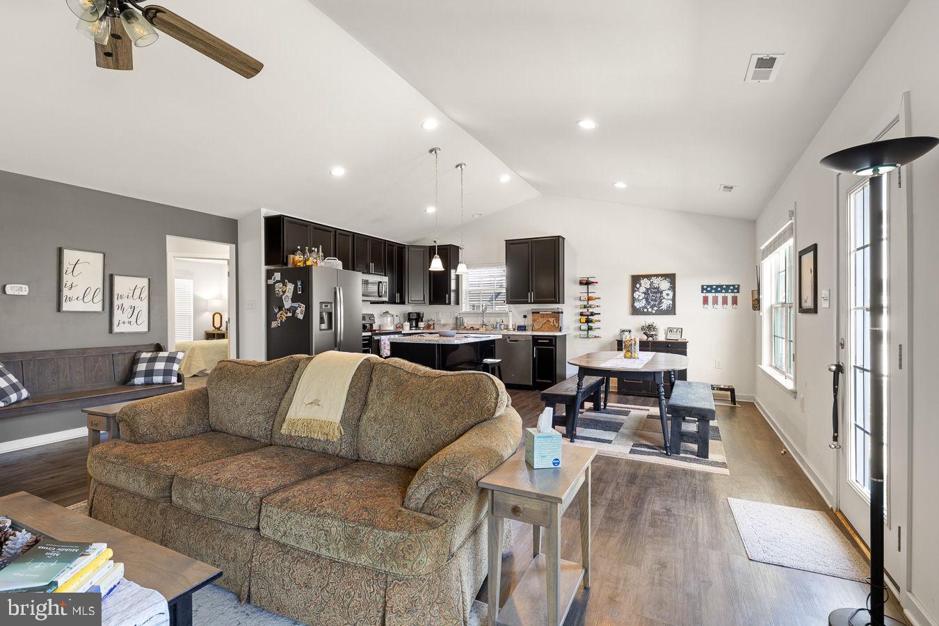 BRIDLE CREEK - Residential