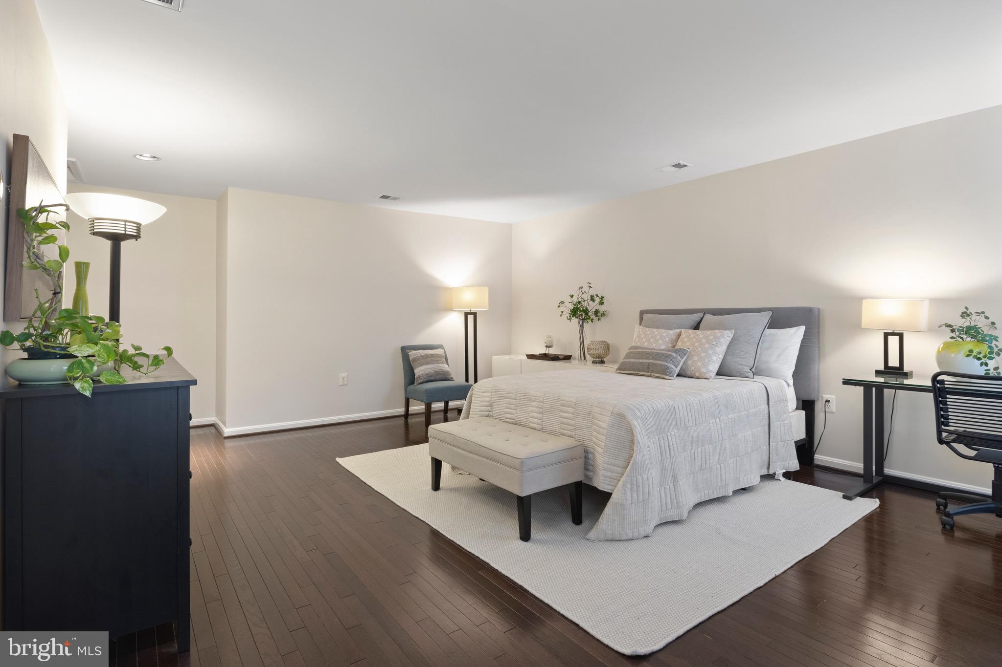 GROSVENOR WOODS - Residential