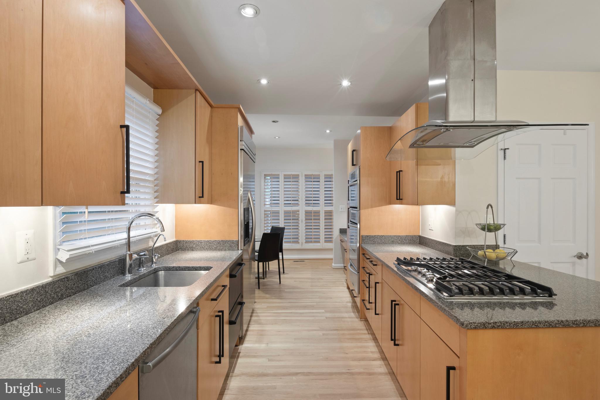 GROSVENOR WOODS - Residential