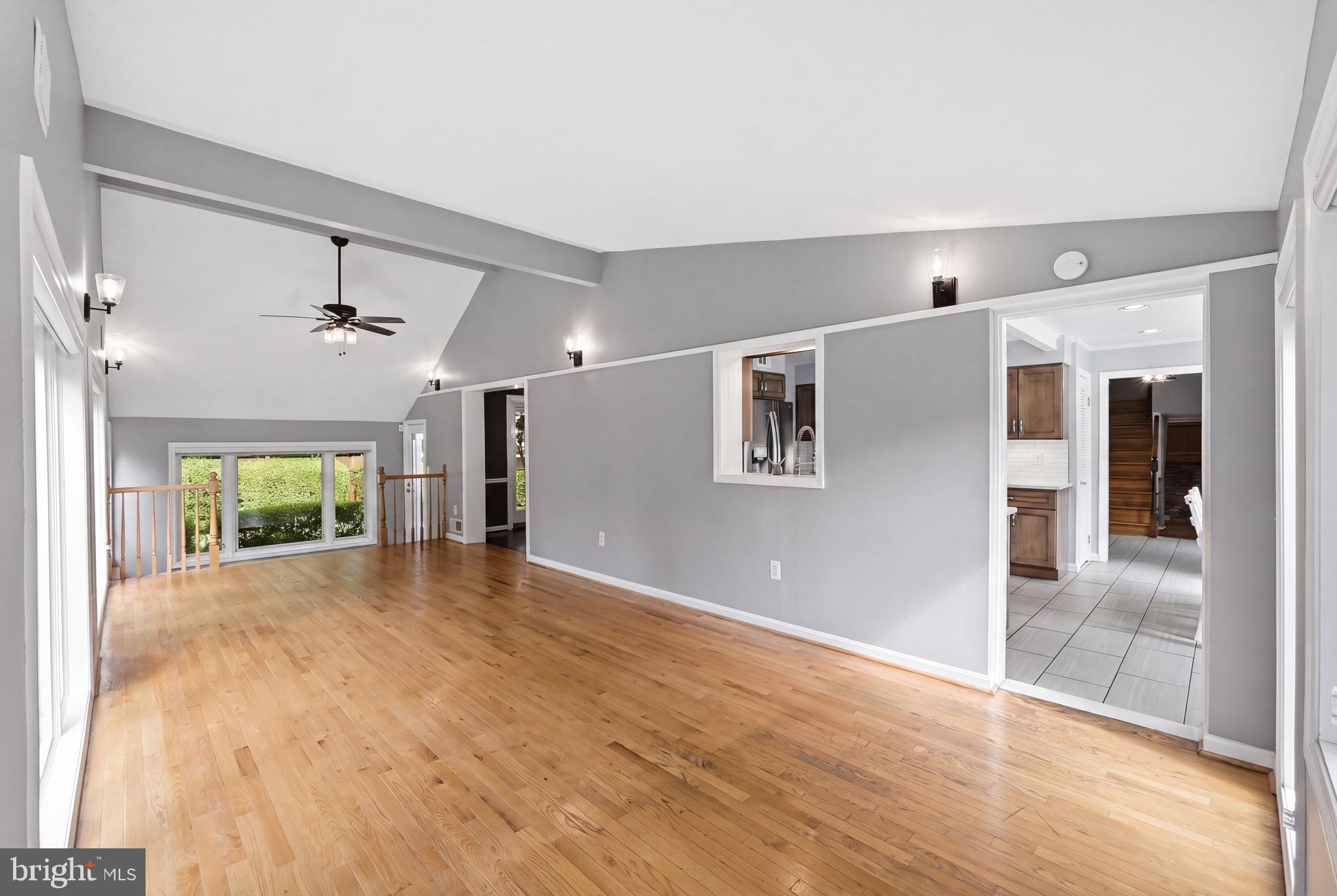 SHERWOOD FOREST MANOR - Residential