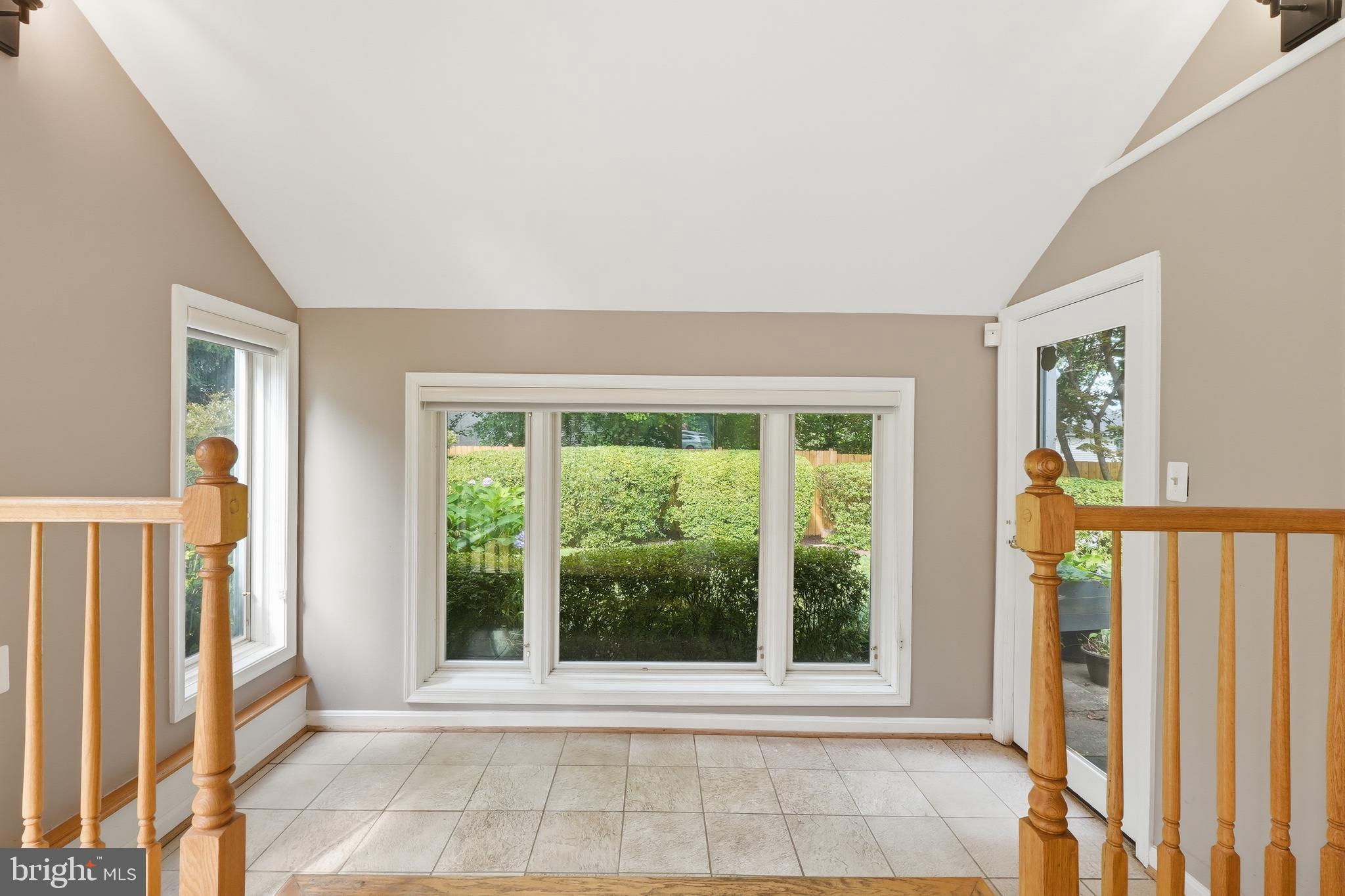 SHERWOOD FOREST MANOR - Residential