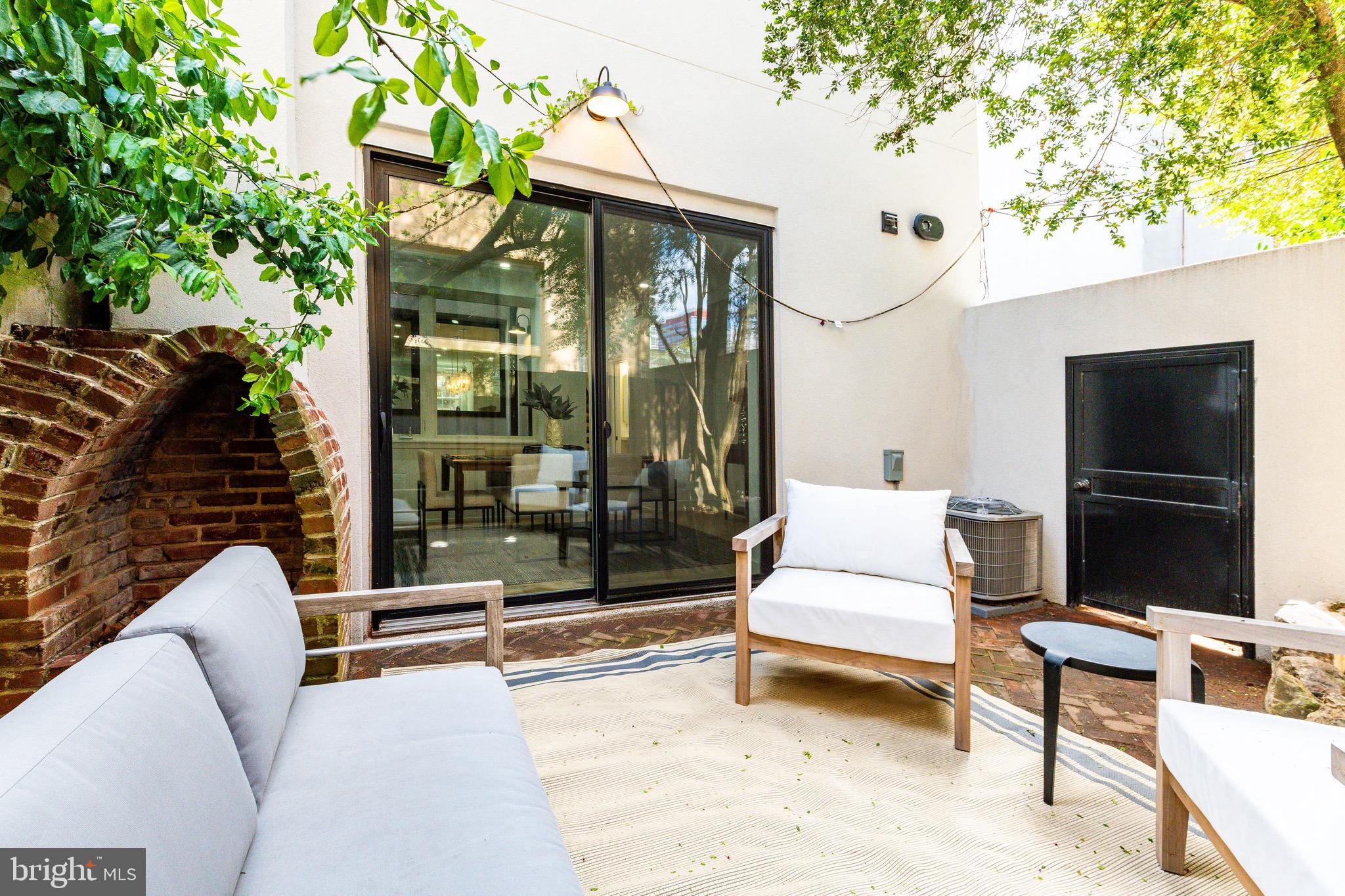 SOCIETY HILL - Residential