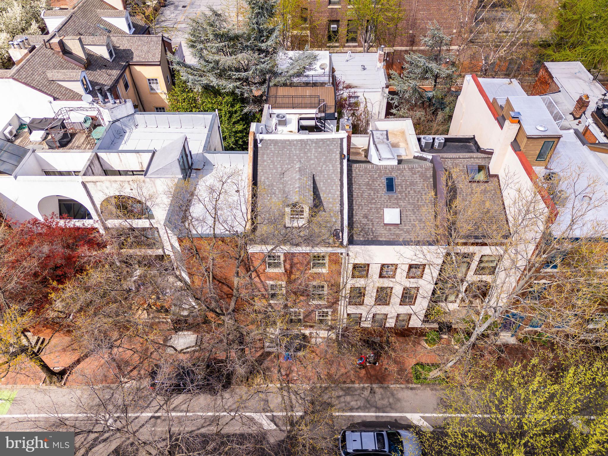 SOCIETY HILL - Residential