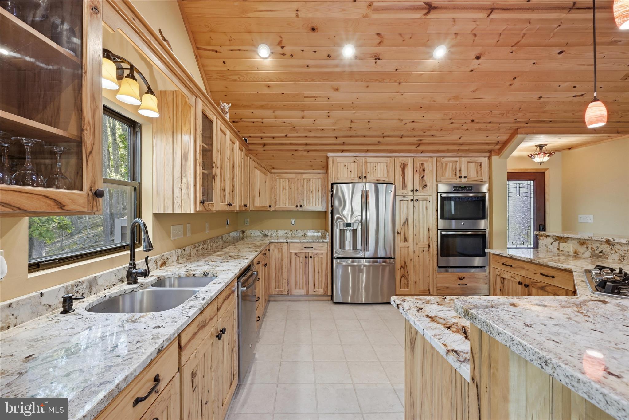 THE CROSSING AT GREAT CACAPON - Residential