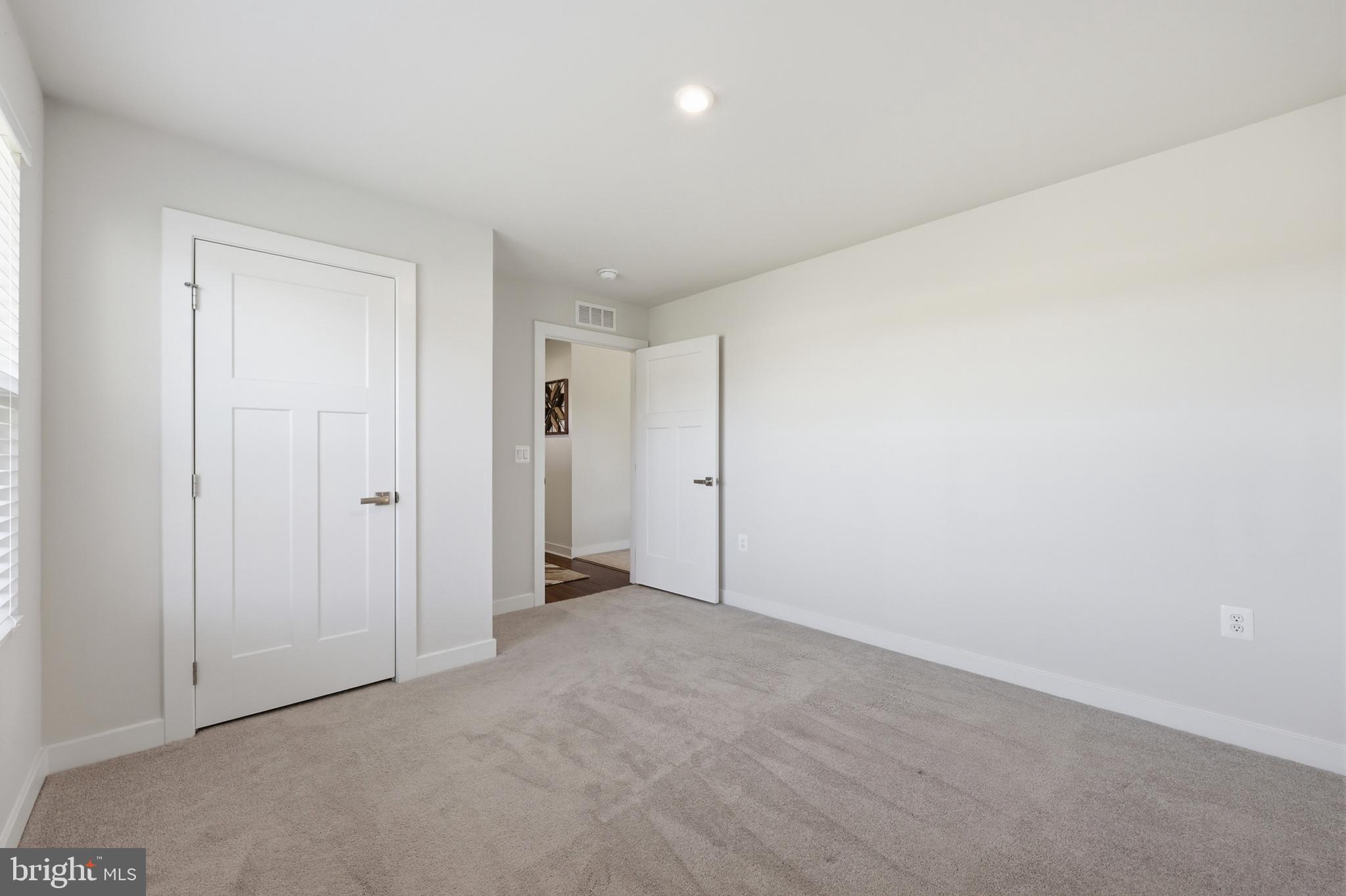 THE LAKES AT MARTINSBURG - Residential