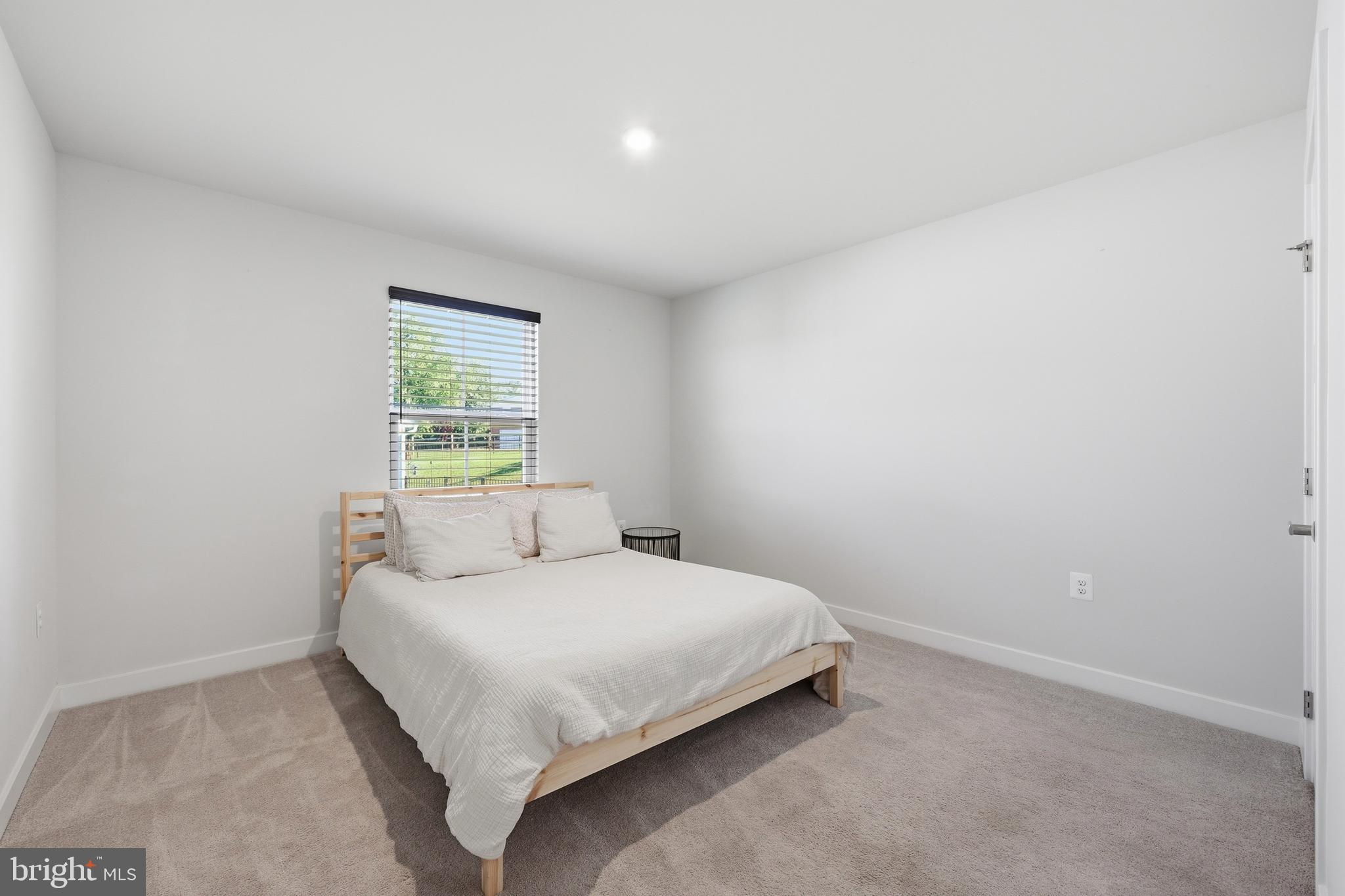 THE LAKES AT MARTINSBURG - Residential